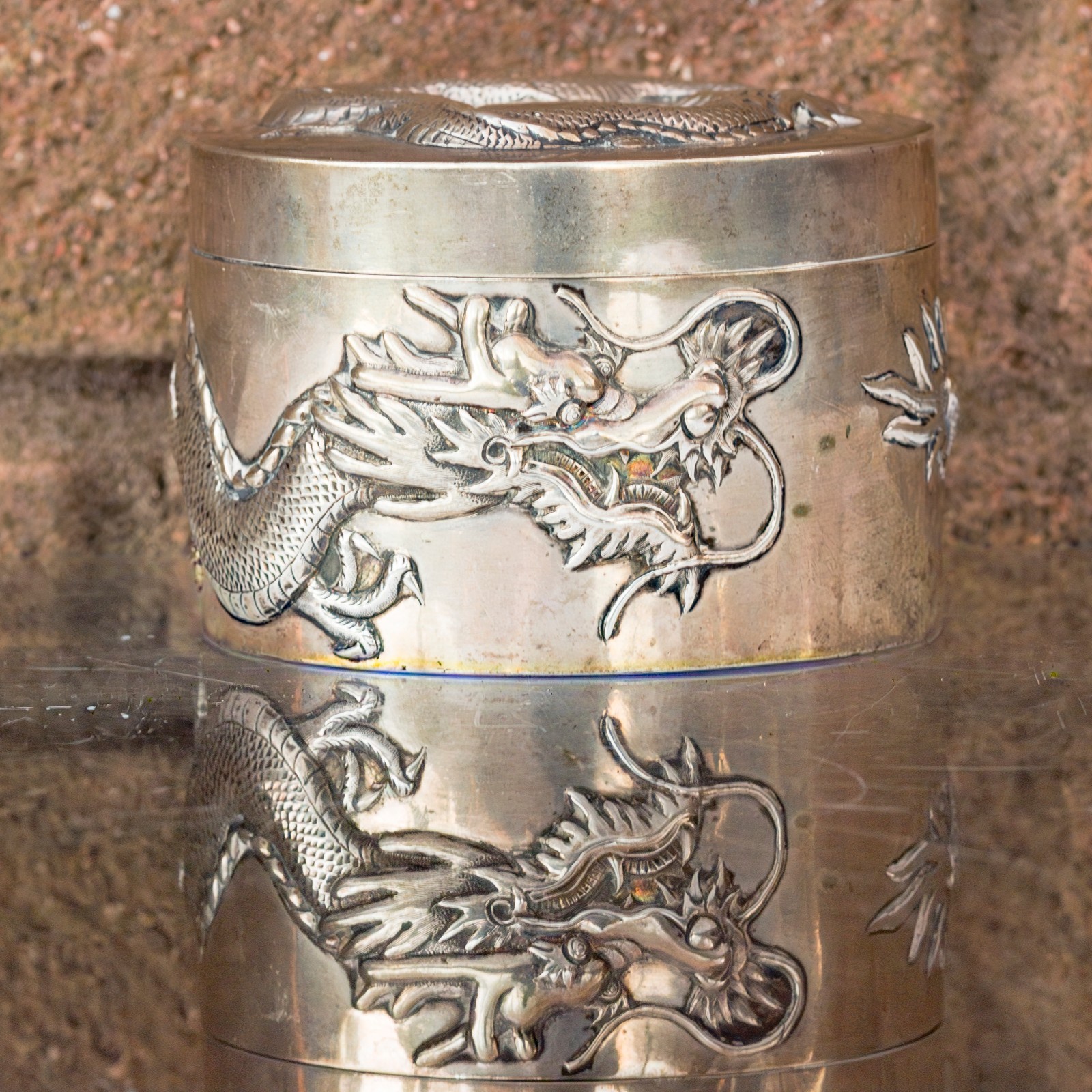 Chinese Dragon Solid Silver Box Cover Canton Qing Marked SF Sing Fat Late 19th C