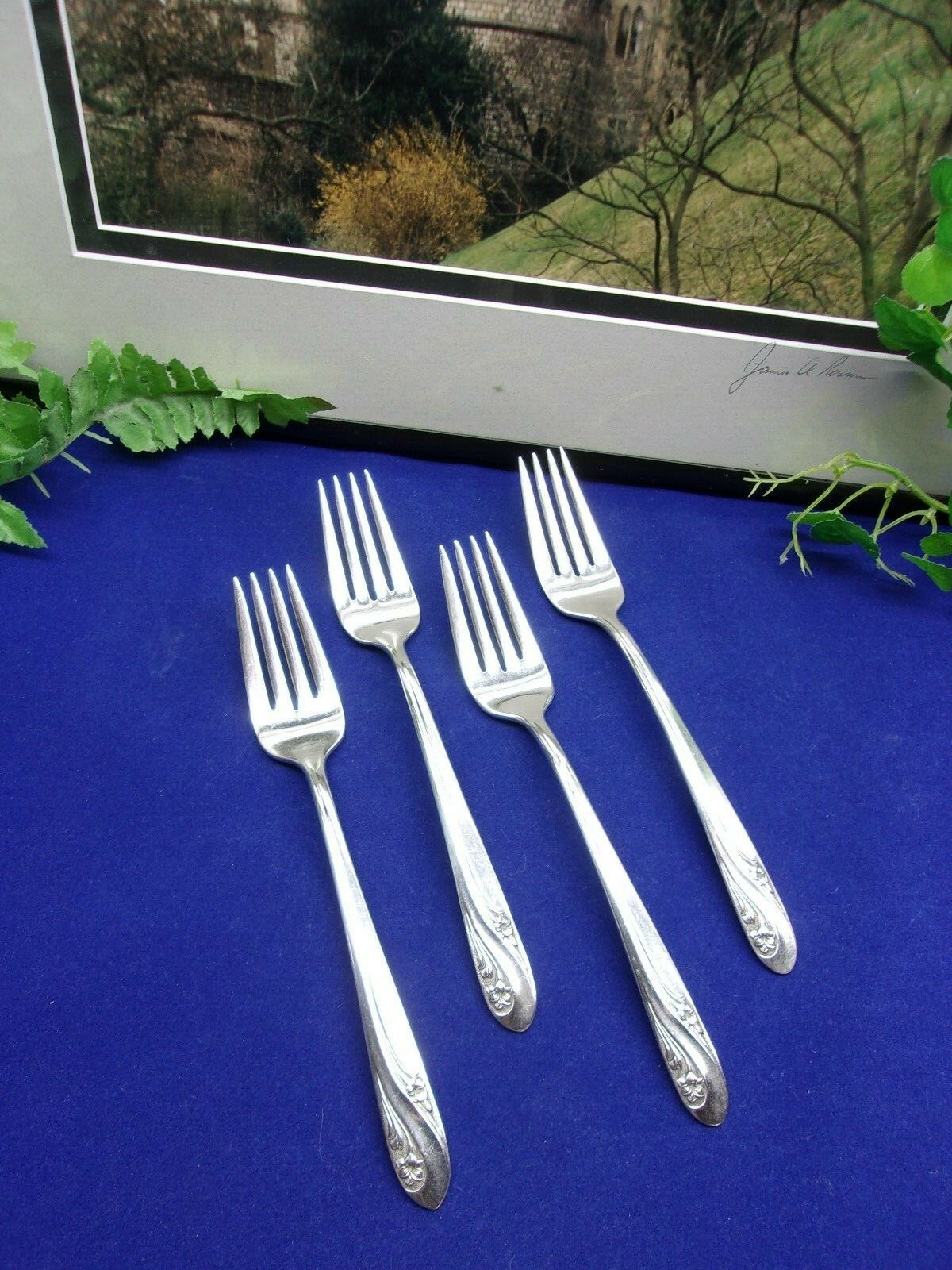 4 VTG International Silver Holmes & Edwards ROMANCE Salad Forks 1952