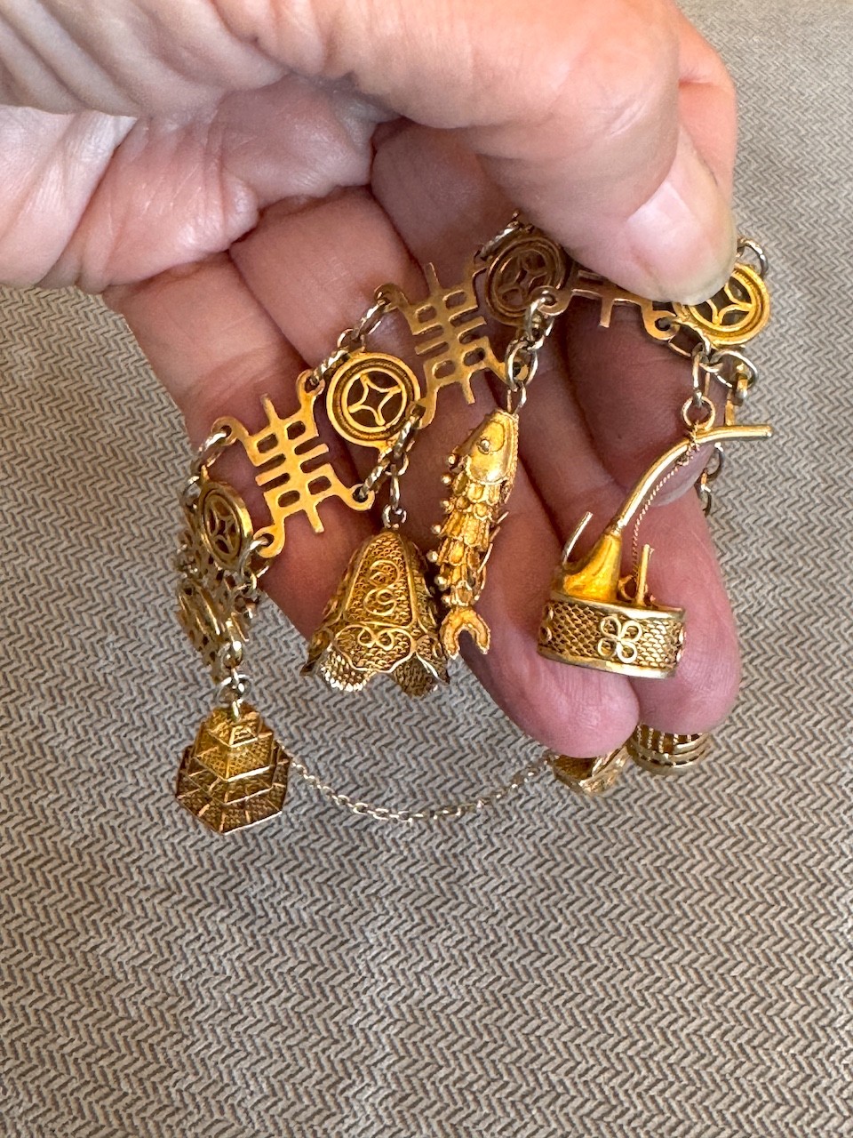 Vintage Chinese Gilt Silver Filigree with 6 3D Charms Bracelet