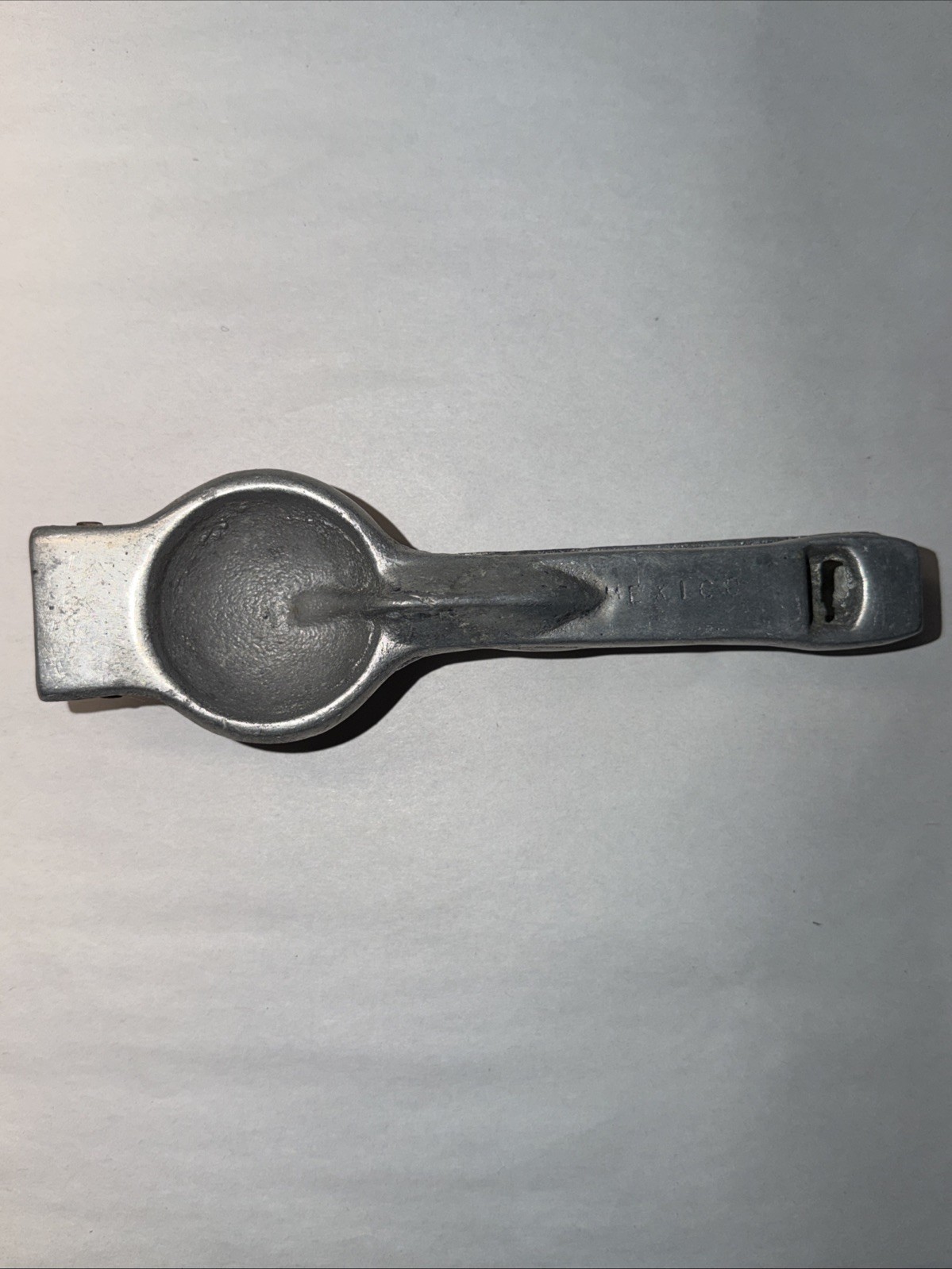 Primitive Antique Vintage Cast Aluminum Hand Squeeze Lemon Lime Juicer Press