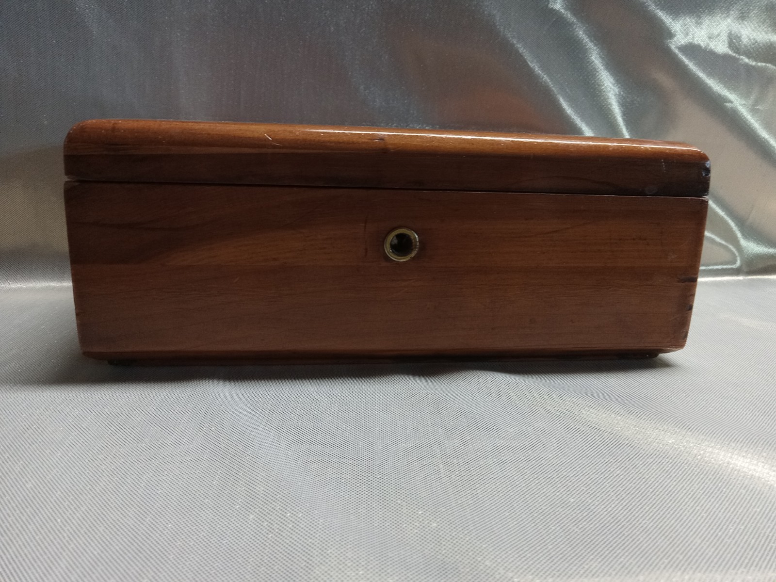 Mini Lane Cedar Chest-Wyandotte Furniture Co. 9x5x4- Keepsake Box