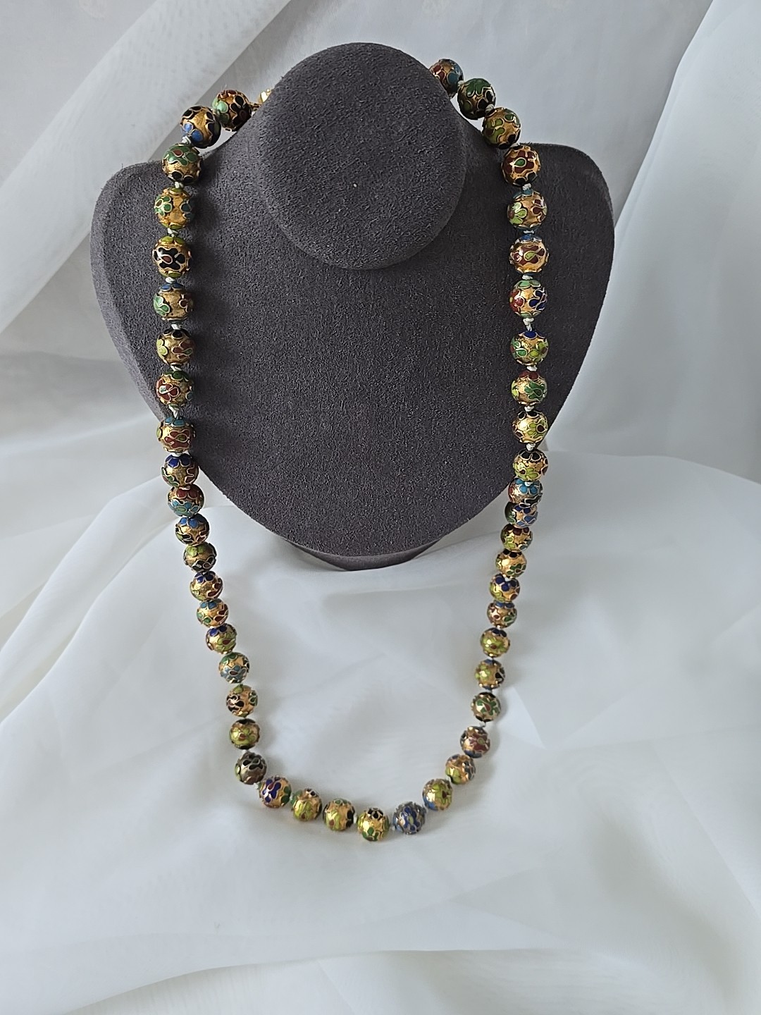 Vintage Chinese Ornate Cloisonne Enamel Beads Necklace 10mm Bead 24″ L