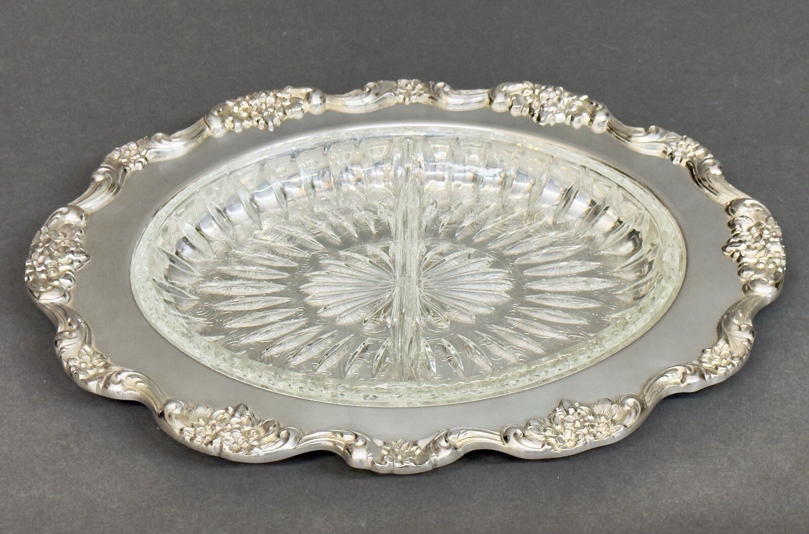 Stunning Vintage Lancaster Rose By Poole Silver Co. Serving Dish Silver Plate