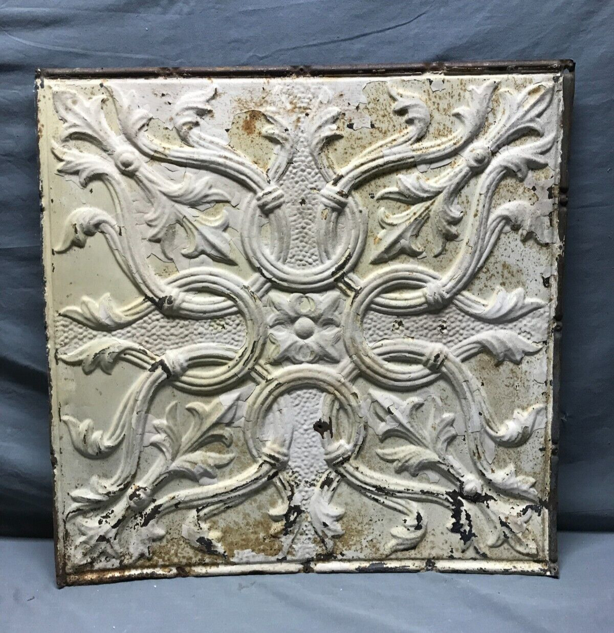 Antique Decorative Shabby Tin Metal Ceiling 2′ x 2′ Shabby VTG 24″ SQ 1569-24B