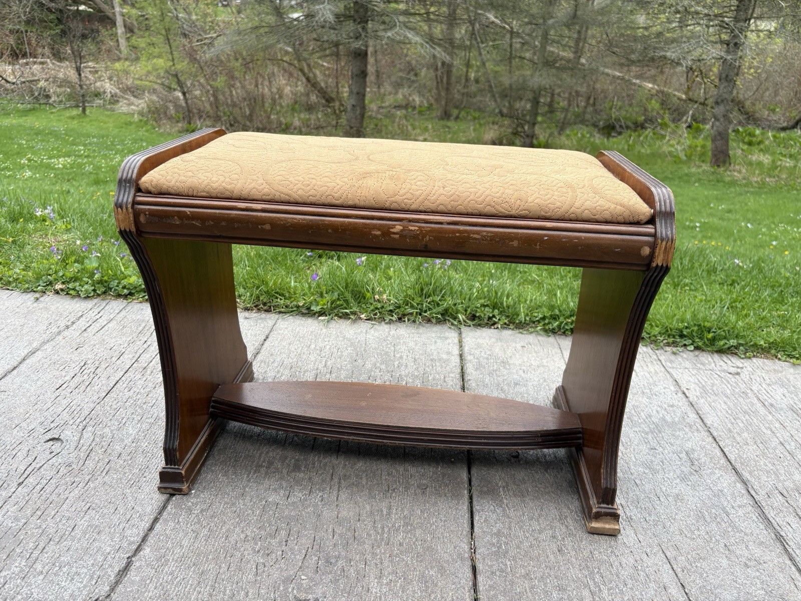 Antique Vintage Mahogany Piano Vanity Bench Tan Upholstery 24” x 13” x 18” Tall