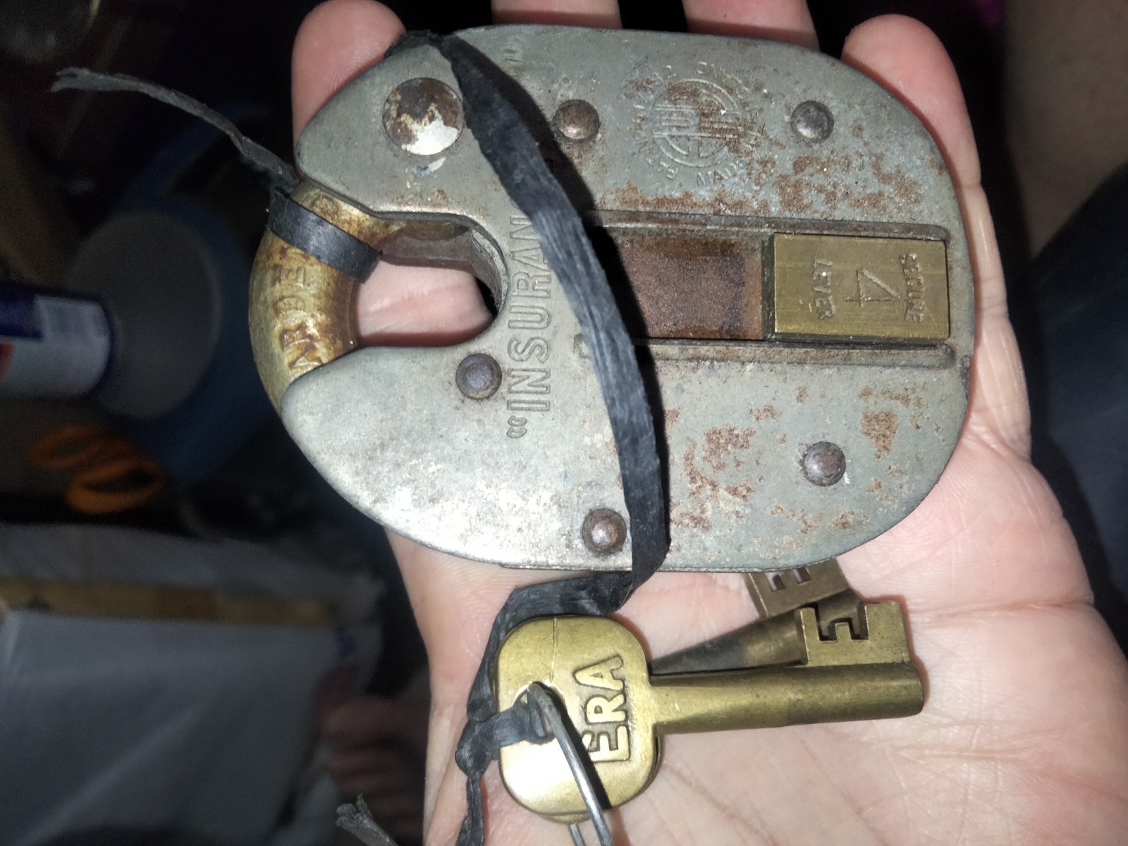 Vintage Insurance 4 lever Lock 2keys