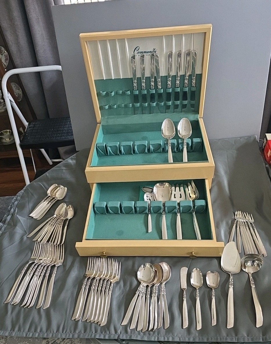 Community South Seas 1955 Silverplate Flatware Set 66pc