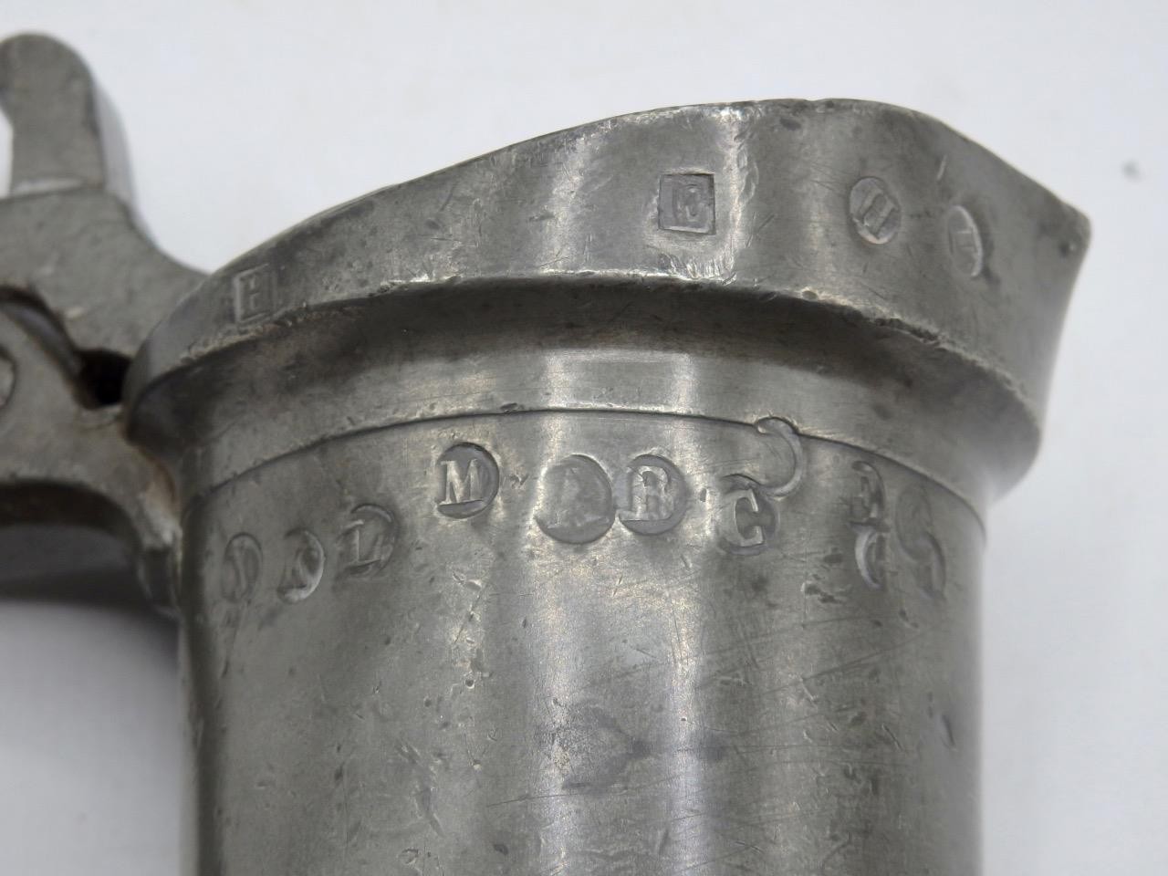 Antique Graduated Set of 6 FRENCH LIDDED PEWTER MEASURES Handle, Lip & Lid – vgc