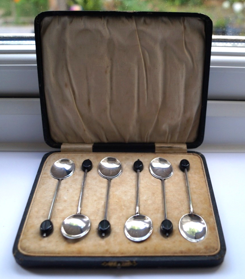 Boxed Set of 6 Sterling Silver Coffee Spoons – William Suckling Ltd – Birmingham