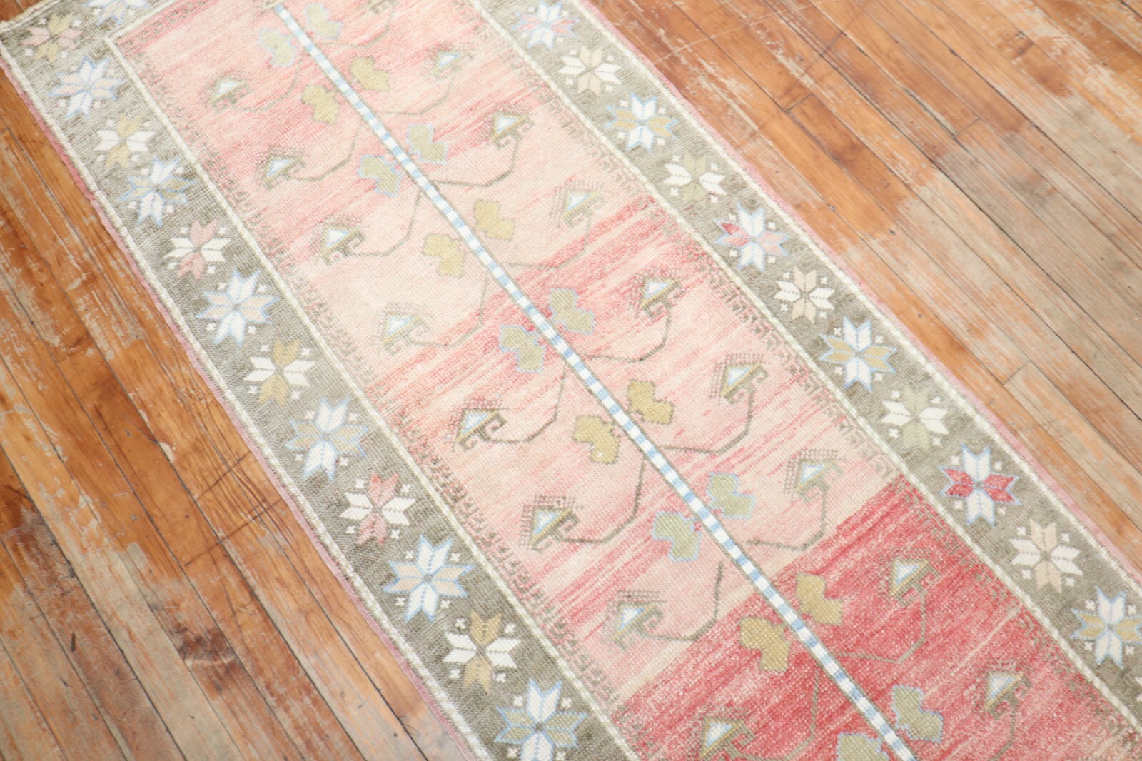 Vintage Tree of life Turkish Anatolian Ushak Oushak Rug Size 2’7”x9’8”