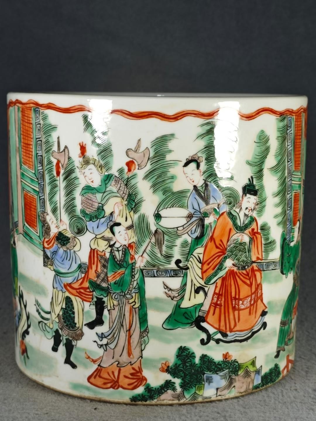 Antique Chinese Qing Dynasty Five-Color Figurine Brush Pot