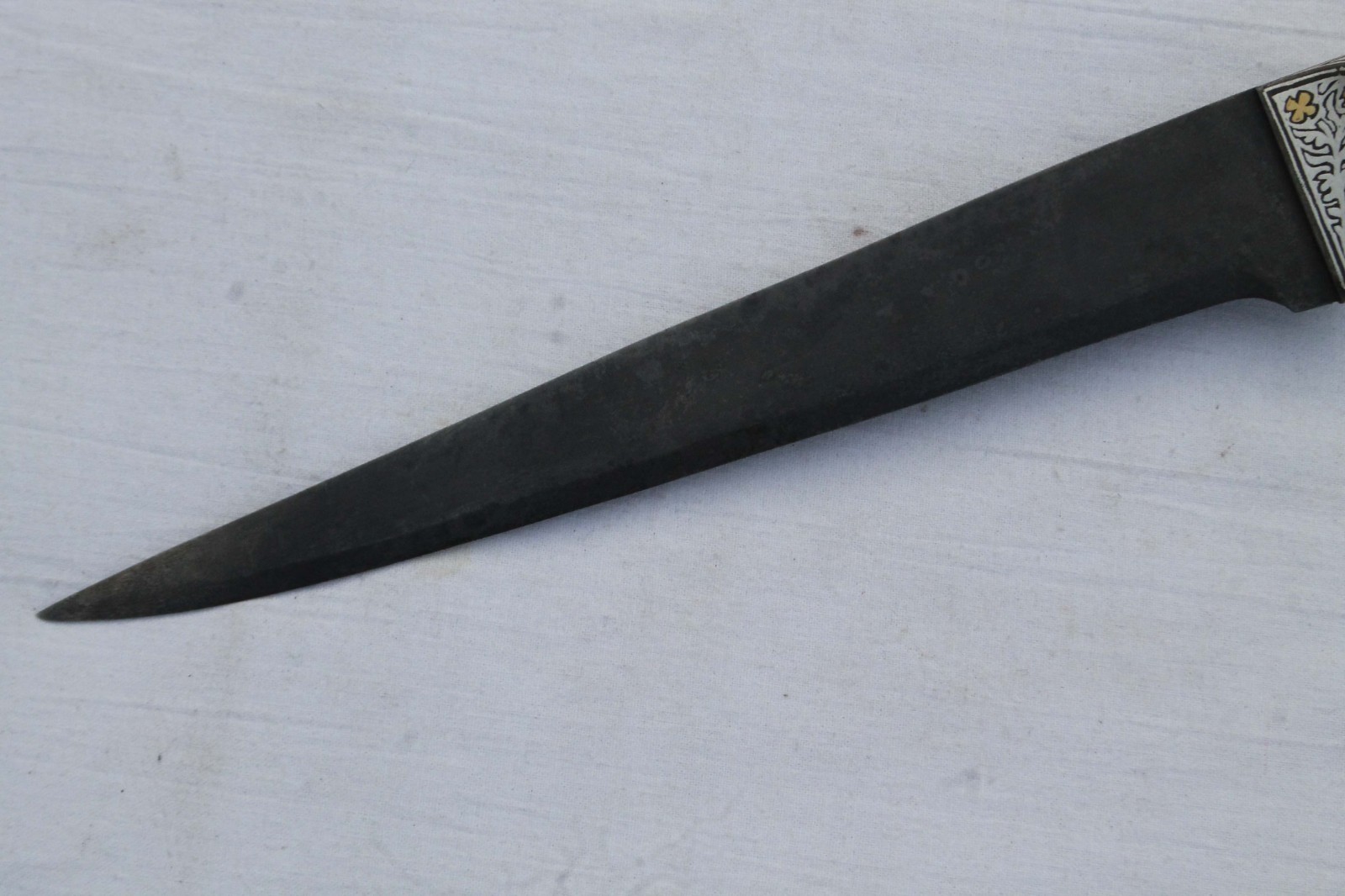 old vintage Mughal Persian gold & silver pesh-kabz knife dagger wood handle