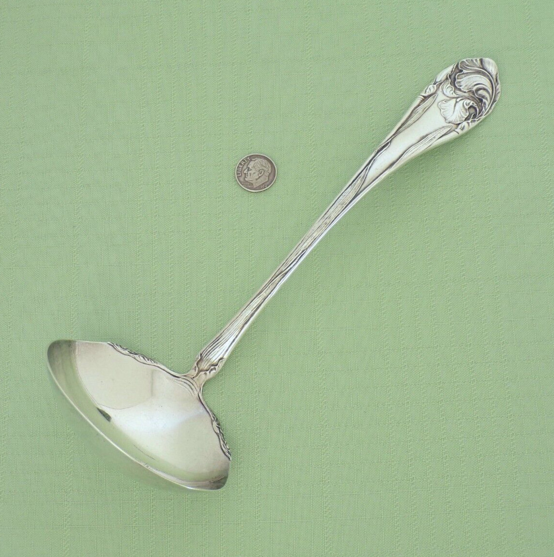 ONEIDA COMMUNITY Silverplate OYSTER Ladle Soup Server FLOWER Fleur De Luce 9 1/4
