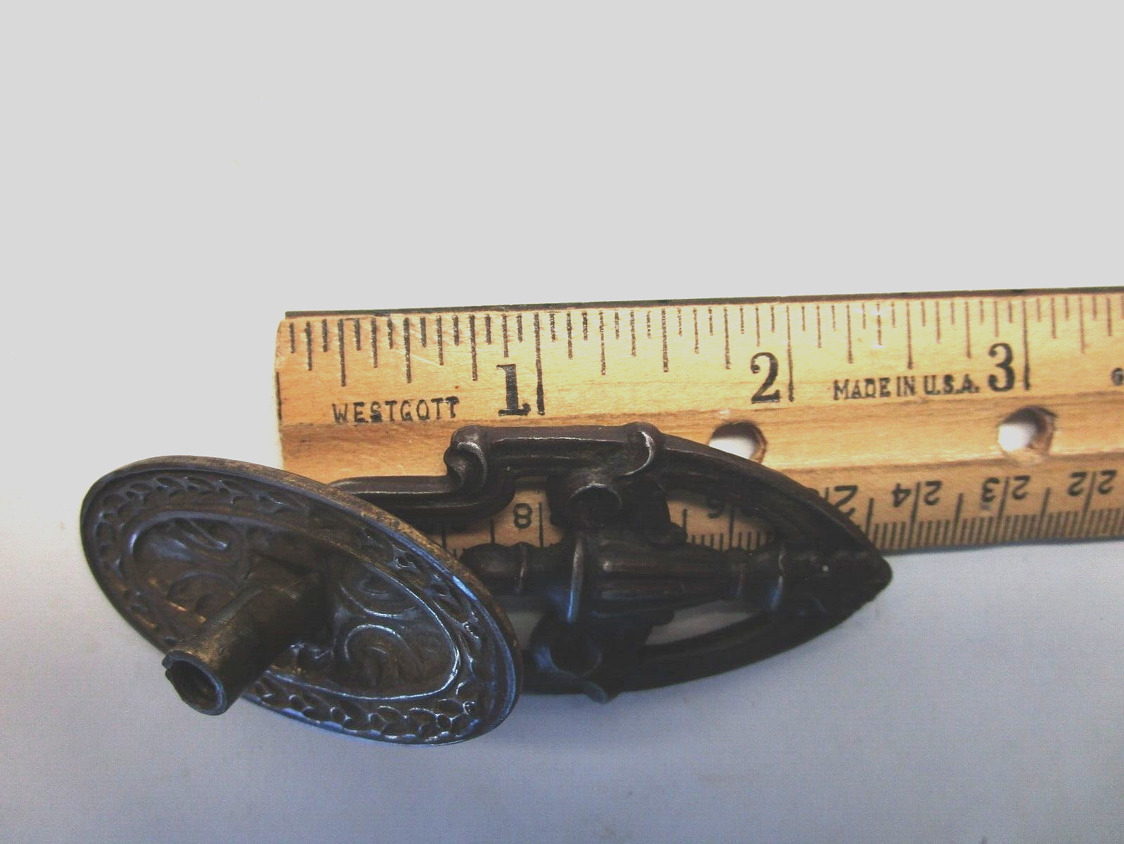 Antique Brass Ornate Teardrop Drawer Pulls Set of 2