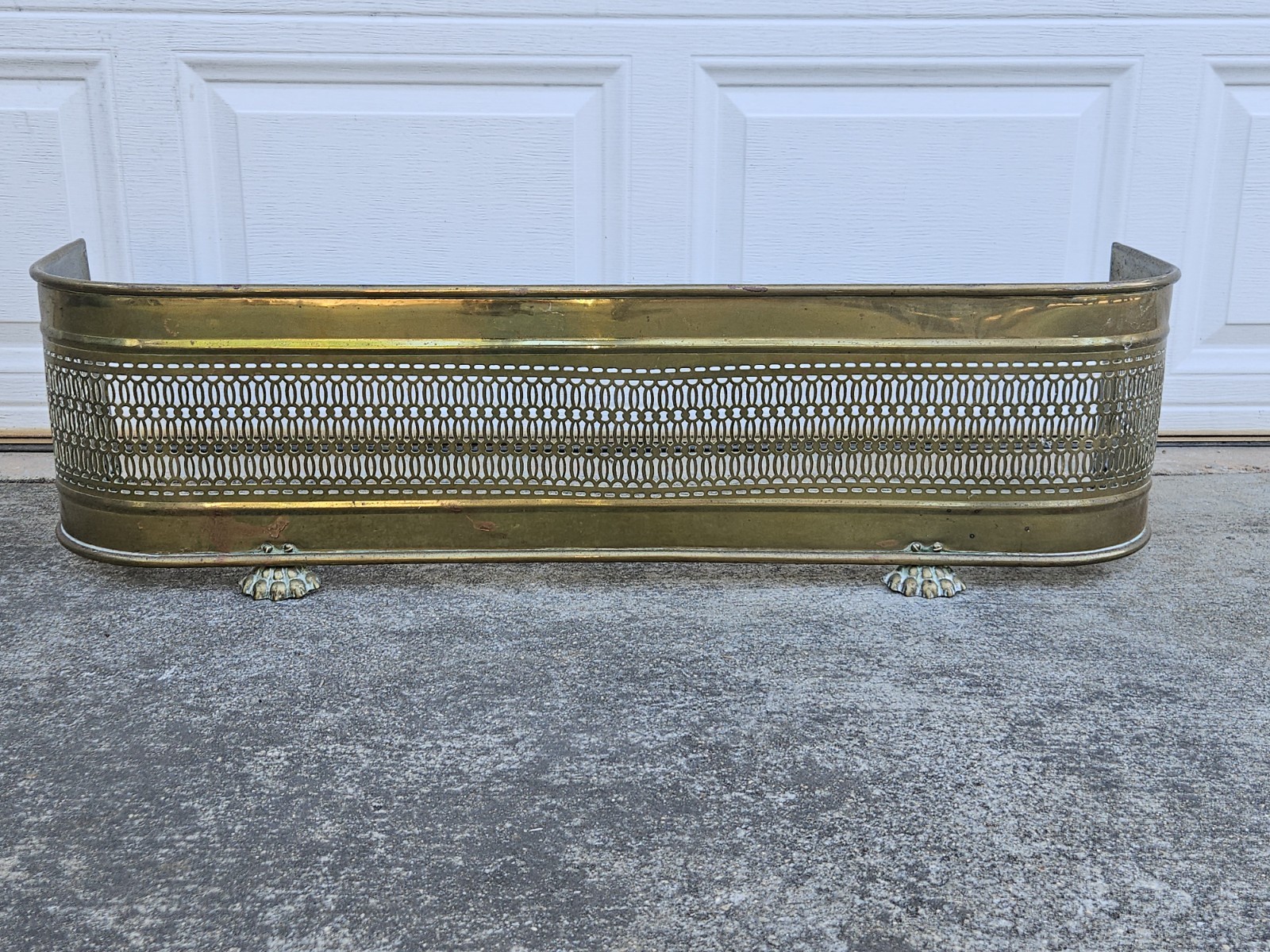 Antique Victorian Brass Fireplace Fender Pierced Claw Feet 44″ Polished Guard