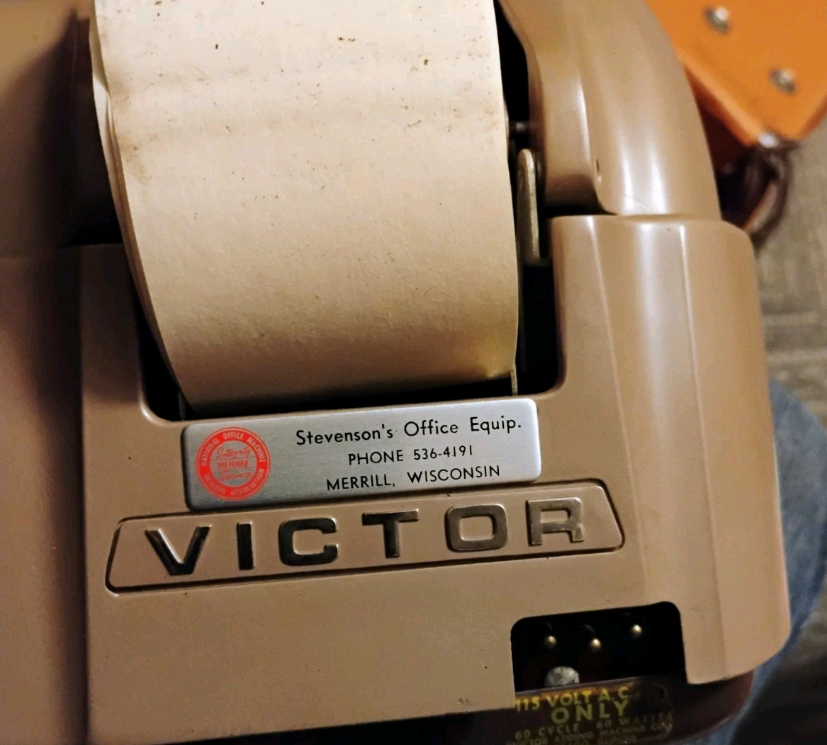 Vintage Victor 17 57 54 Adding Machine In Original Case With Power Cord