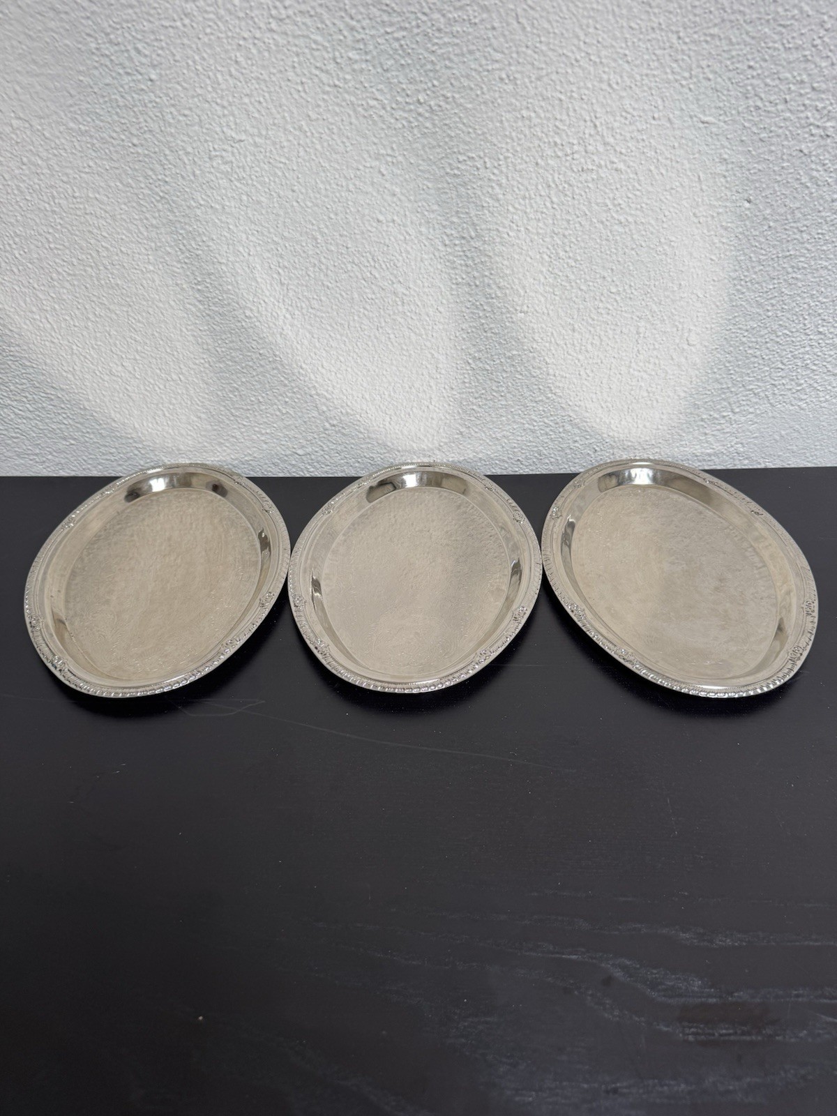 Set of 3 Faux Silver Oval Serving Platters Decorative Engraved Trays 12″