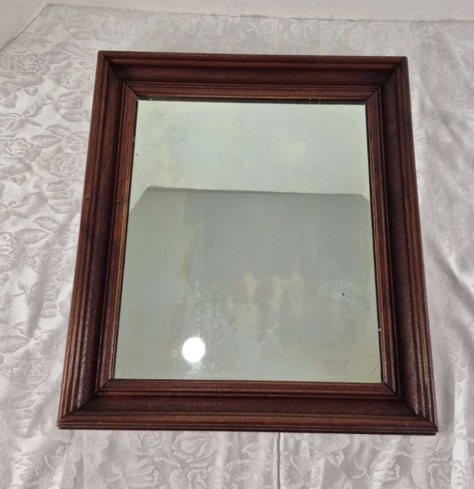 Vintage Antique Walnut Deep Well Wood Frame Mirror Hanging Wall 17×13″ Victorian
