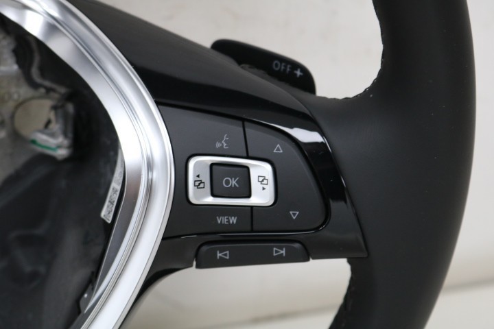 Multifunction steering wheel with paddle shifters and ACC VW Golf 7 5G0419091BH