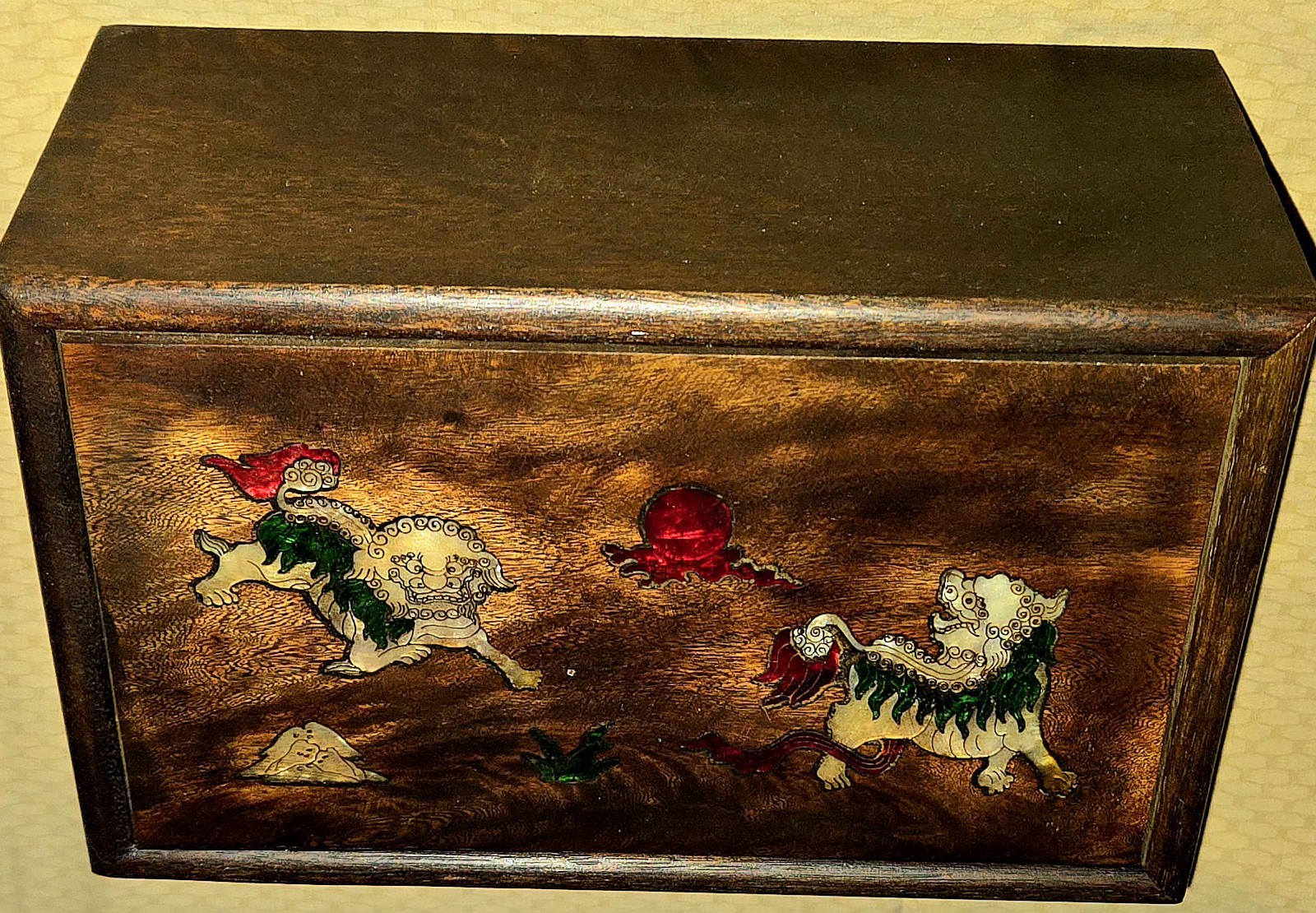 4.5″W X 7.5L Rare Old Chinese Huanghuali Wood Lion Jewelry Box