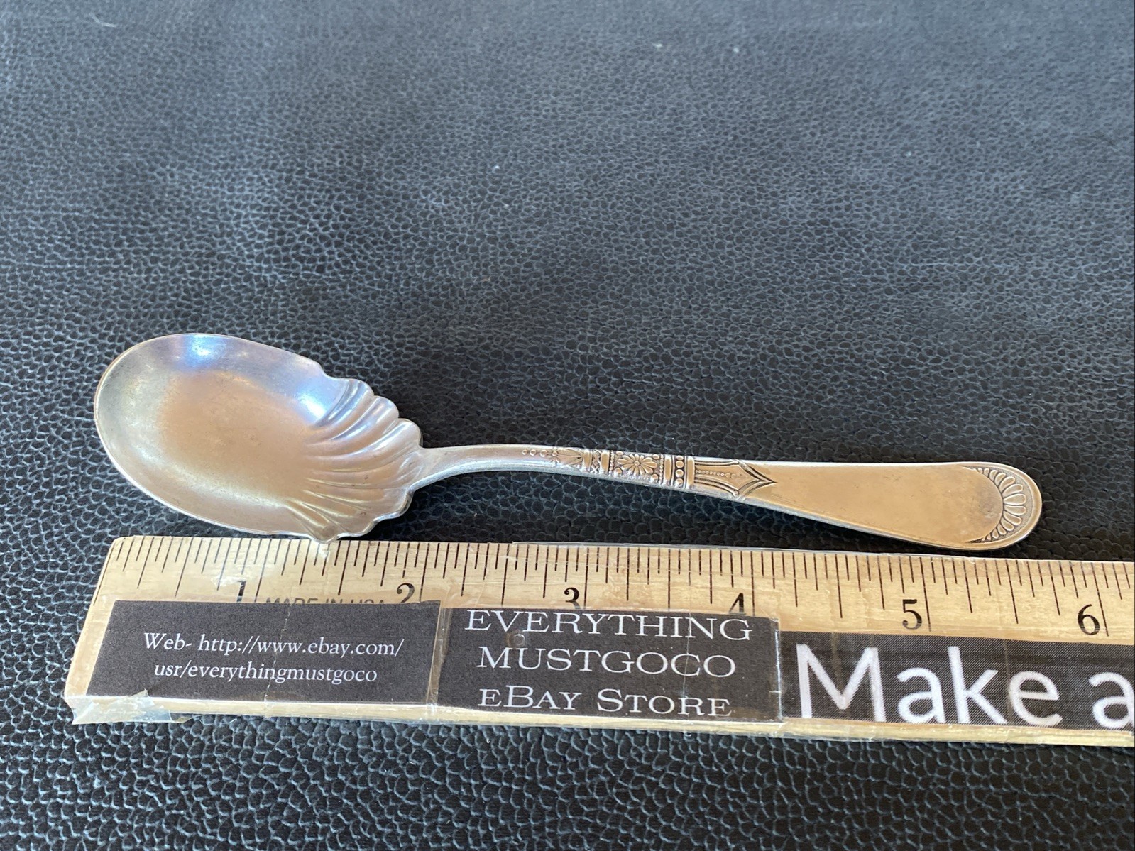 1888 Mayflower Daisy Ruby HOLMES & EDWARDS XIV Silver Plate Sugar Shell Spoon