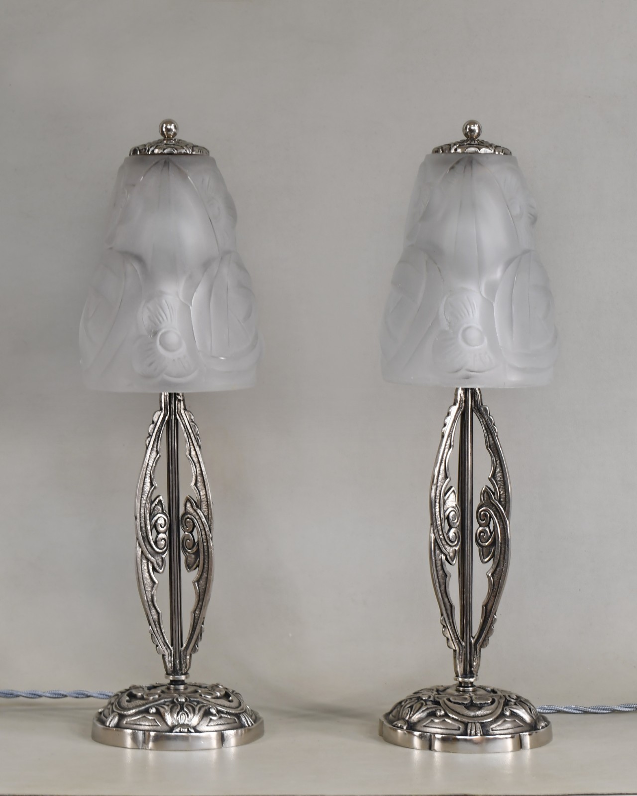 DEGUE : a pair of French art deco lamps . 1930 France