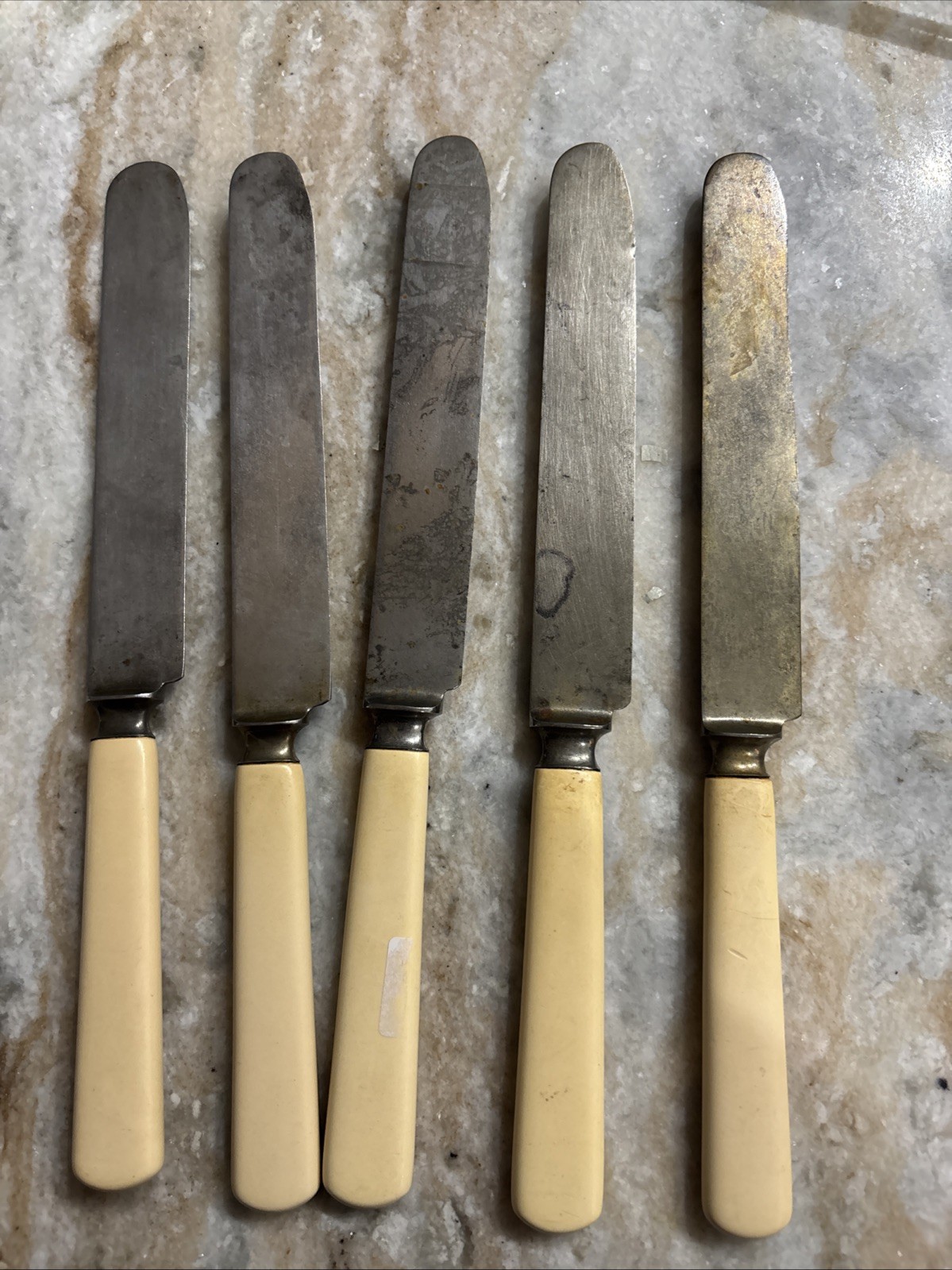 5 Antique Landers Fray & Clark Silver Plate Dinner Knives With Bakelite Handles