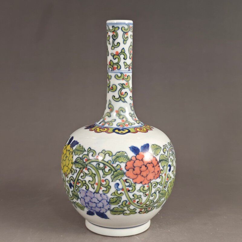 Chinese Blue and White Doucai Porcelain Vase Qing Kangxi Flowers Design 8.3 inch