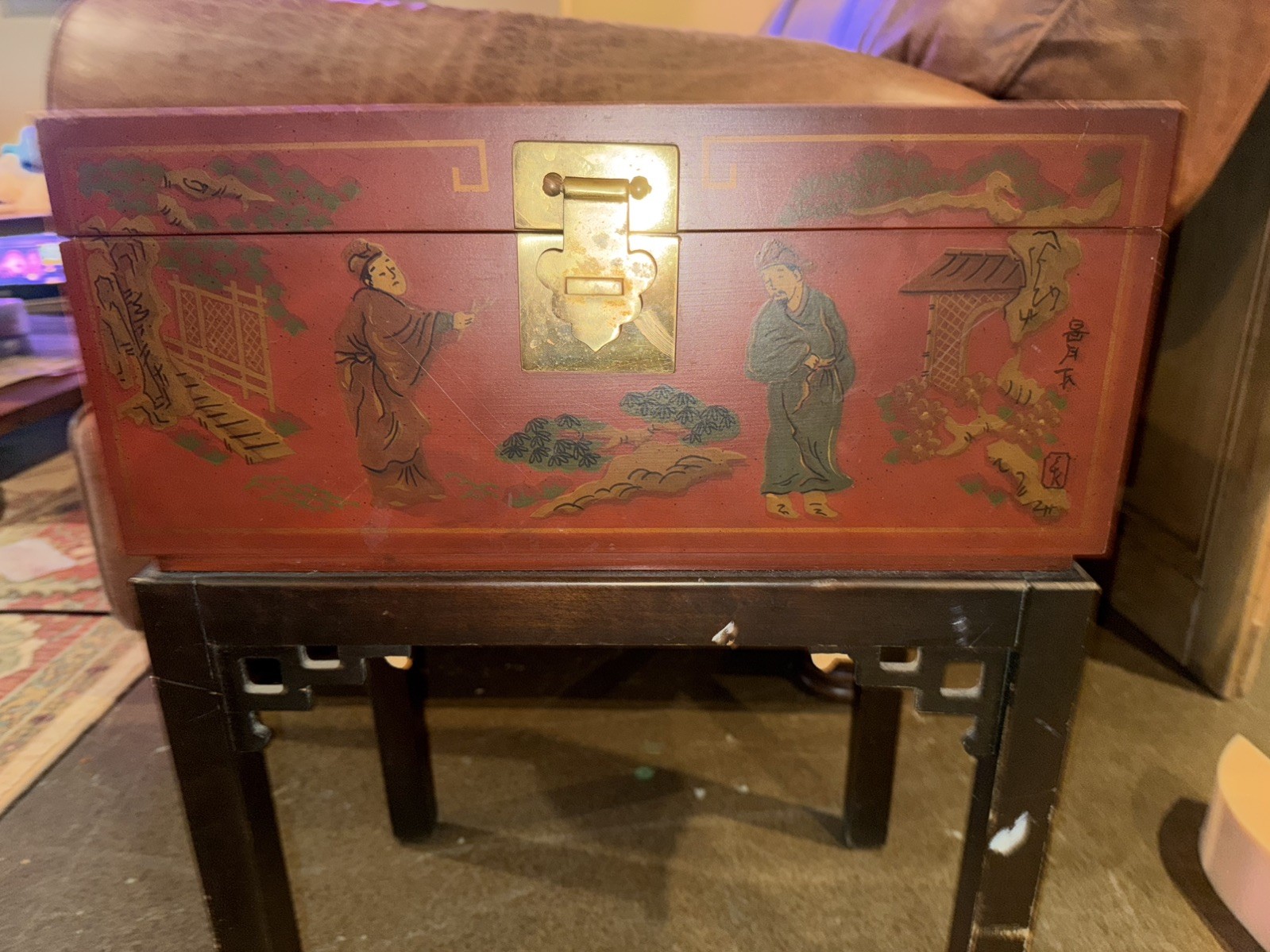 Vintage Drexel Heritage Chinoiserie Hand-Painted Red Lacquered Chest Chippendale
