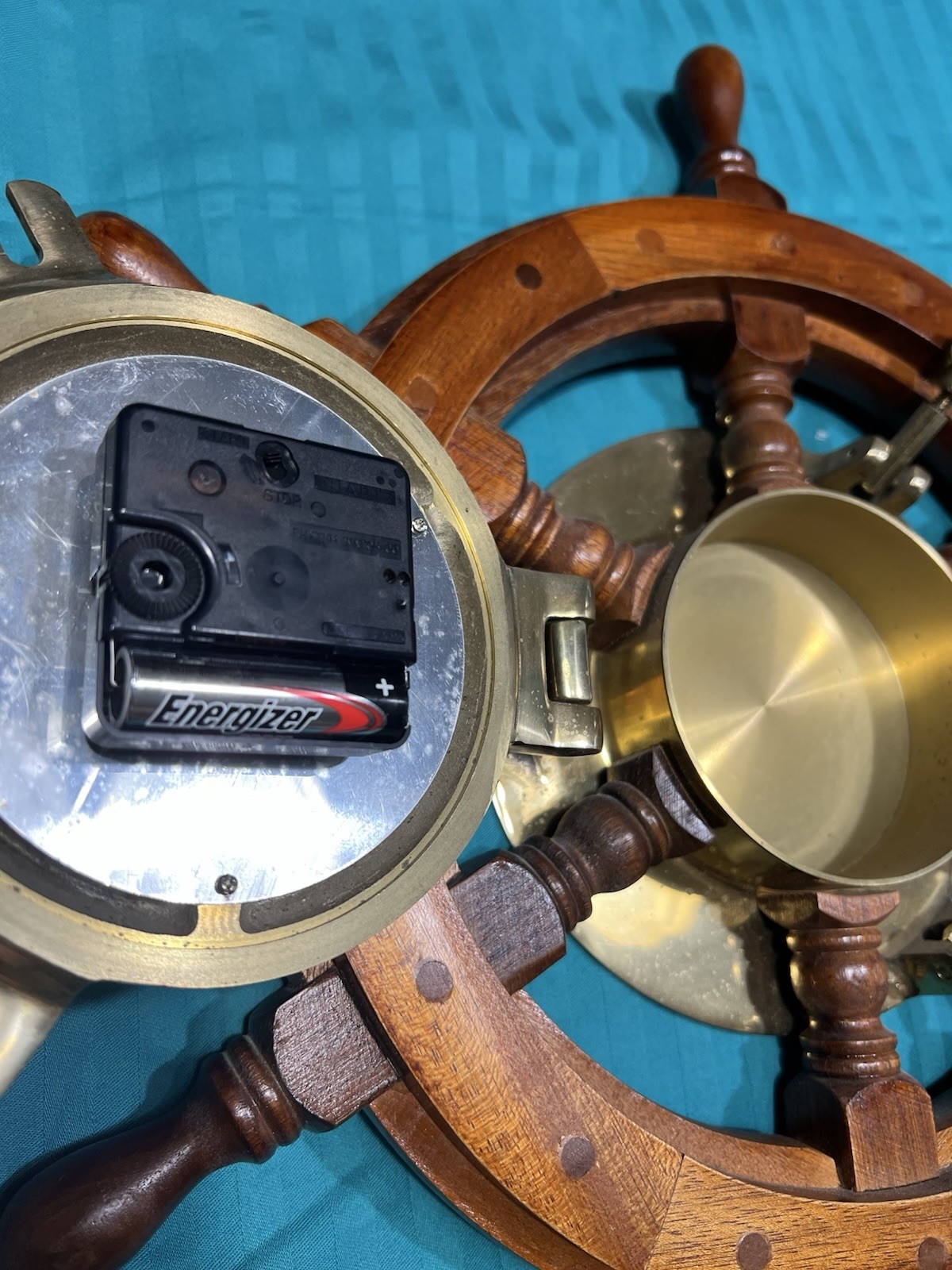 “Ship’s Clock” Nautical Porthole Ship Wheel Wall Clock Wooden Brass 18” Inch