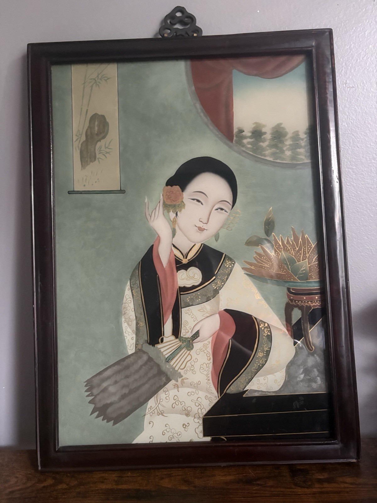 CHINESE REVERSE PAINTED GLASS “COURT LADY” PORTRAIT EARLY 20TH CENTURY BEAUTIFUL