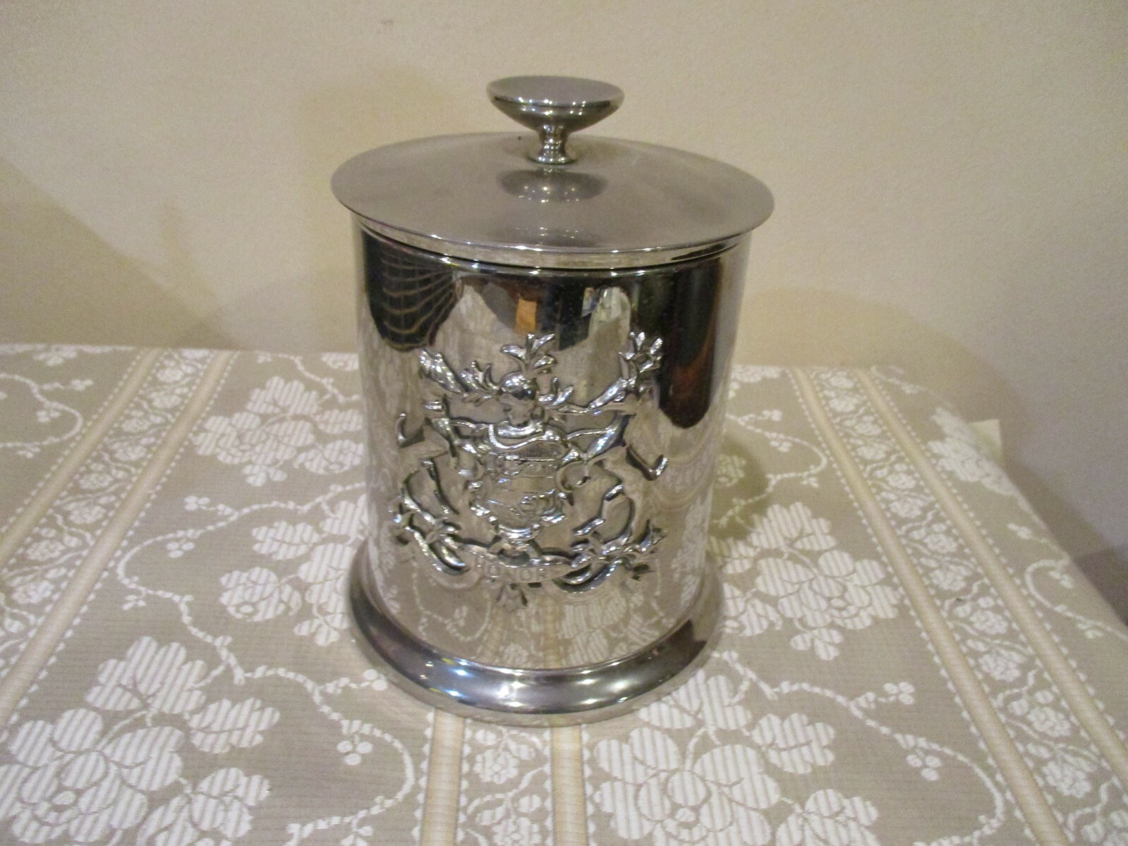 Israel Freeman & Sons (IFS), Silver Plate Storage Canister w/Lid 7 1/2″ Tall