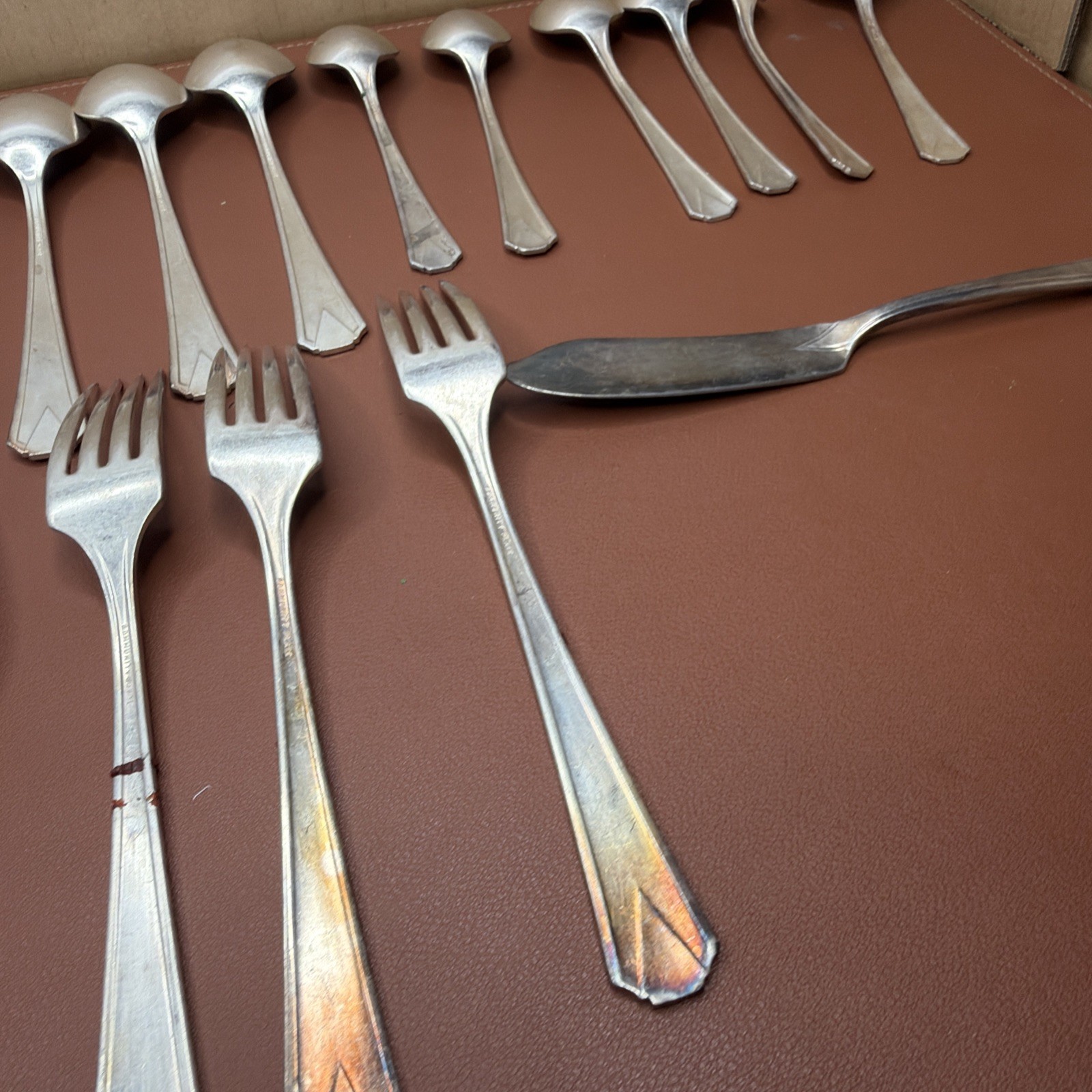Vintage 25 Pc Deauville Oneida Community silver-plate Art Deco 1929 Flatware Set