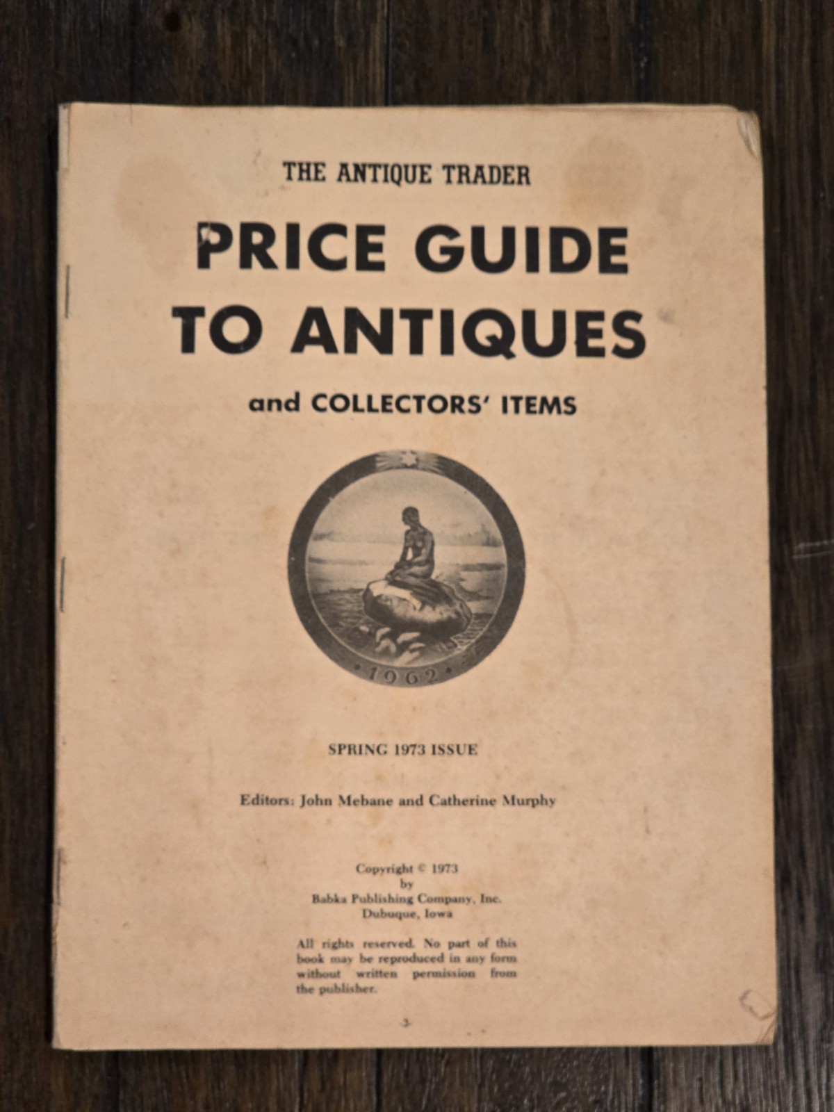 Antiques Price Guide & Magazine Lot Mixed Years – Reference Books (Visible Wear)