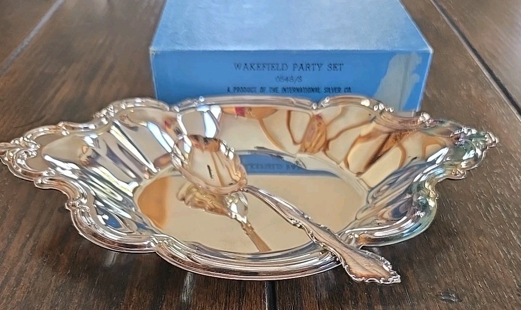 Wakefield Party Set Ornate Rim Matching Spoon Silver-Plate #548. SKU 3
