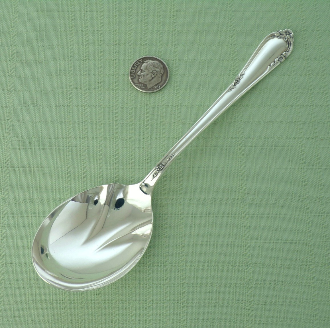 REED & BARTON Sterling Silver SUGAR SHELL Spoon DANCING FLOWERS 6″ No Mono 34 Gr