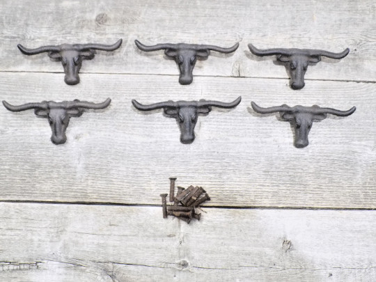 6 RUSTIC LONGHORN STEER DRAWER HANDLES PULLS 4 1/2″ CAST IRON COW BULL BIN HORN