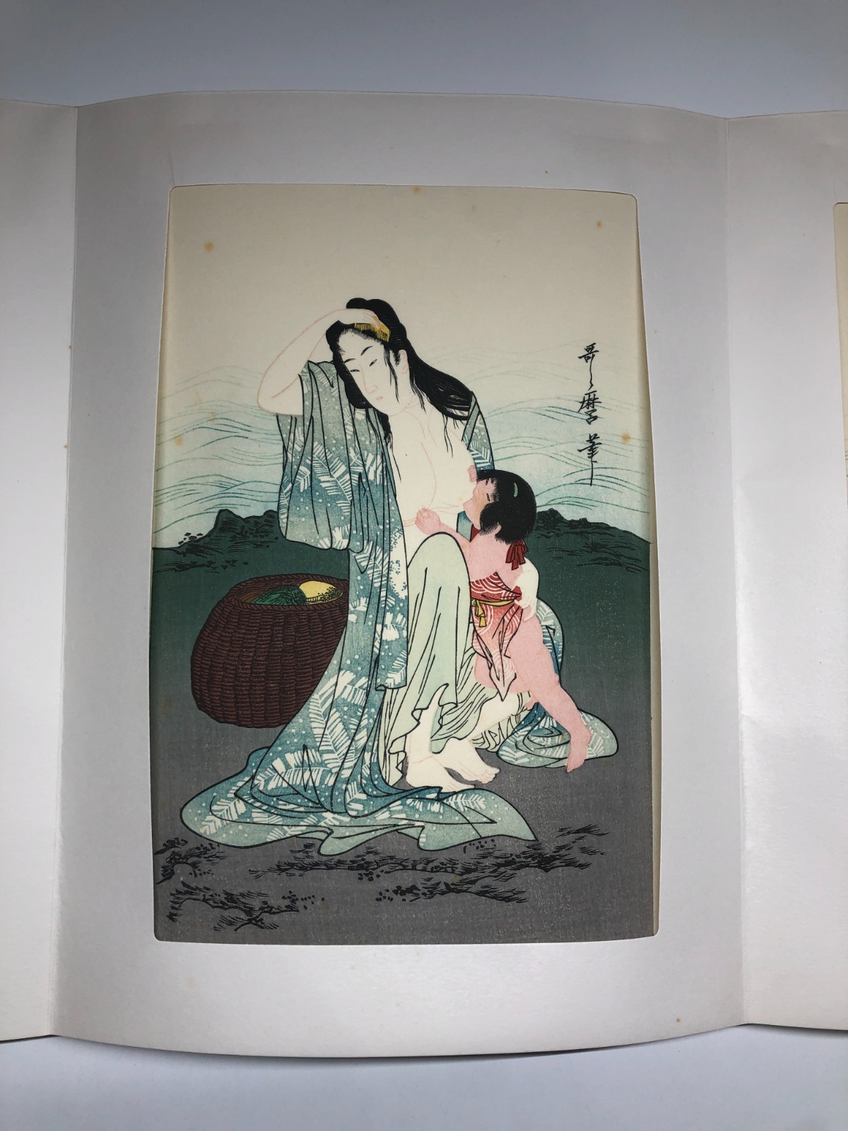 Utamaro Woodblock Reprint Triptych: Abalone catching Bijin-ga Ukiyo-e