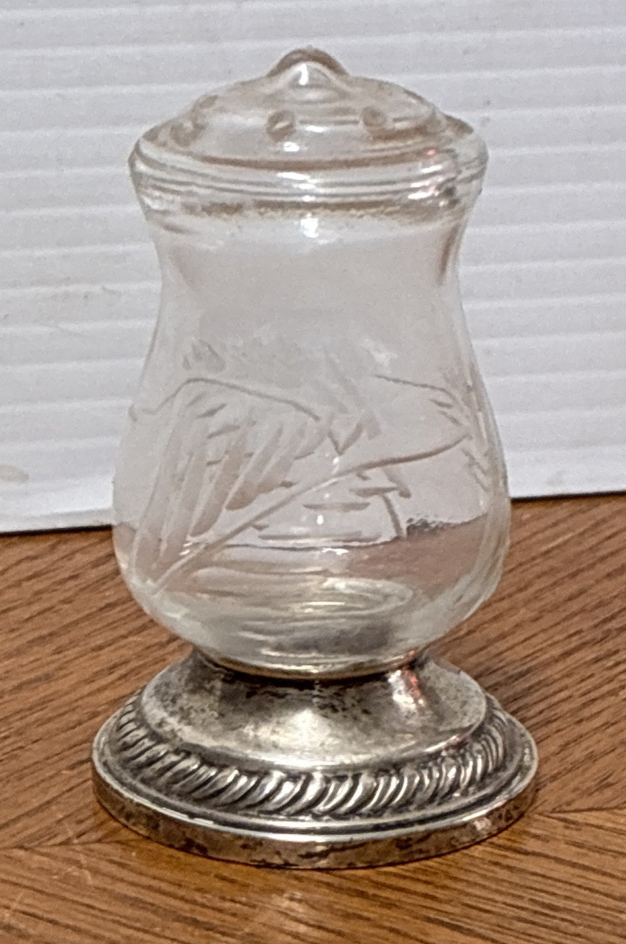 Vintage Quaker Silver Co. 703 Sterling Glass Salt Shaker Etched Leaf