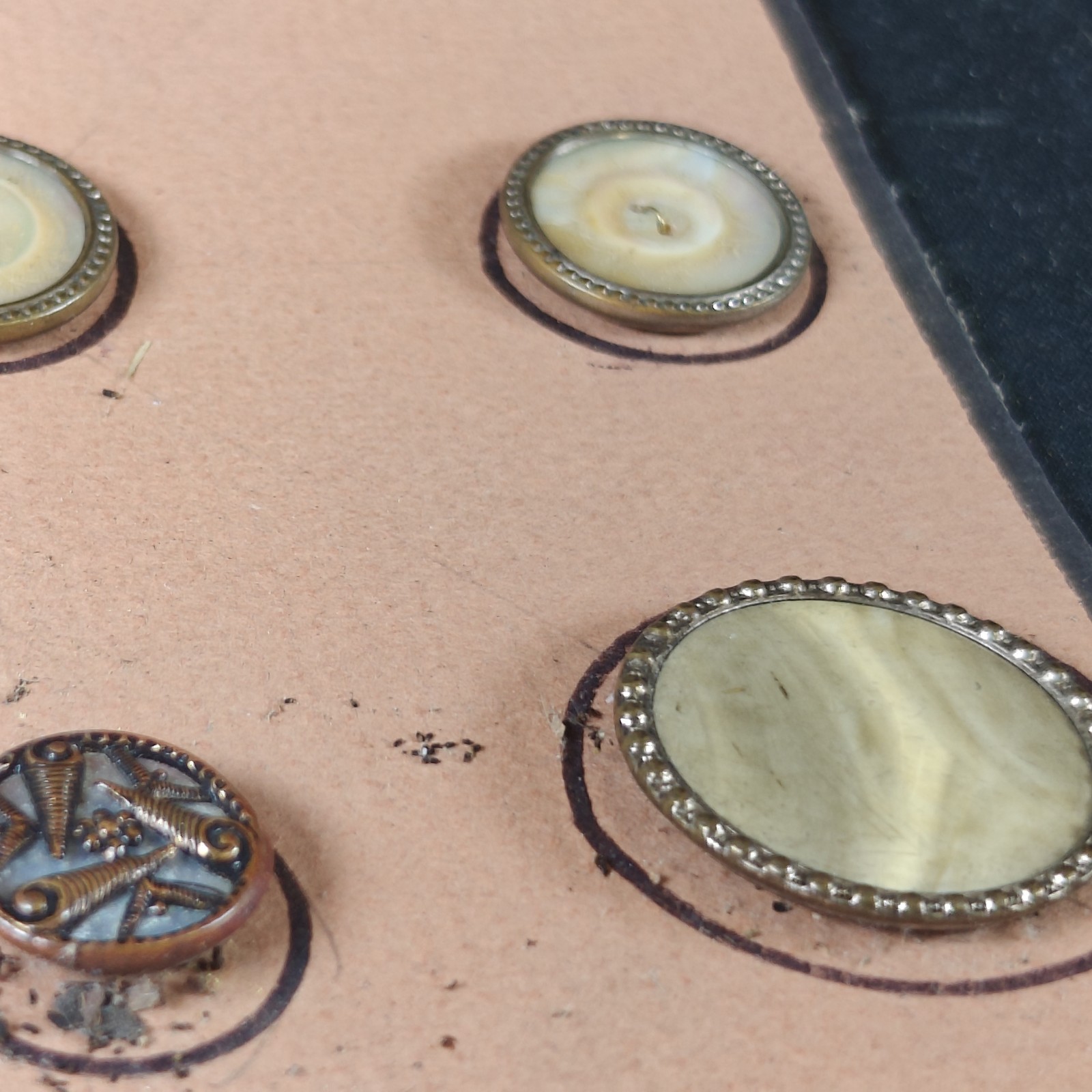 Collection Lot Antique And Vintage Buttons Victorian Picture