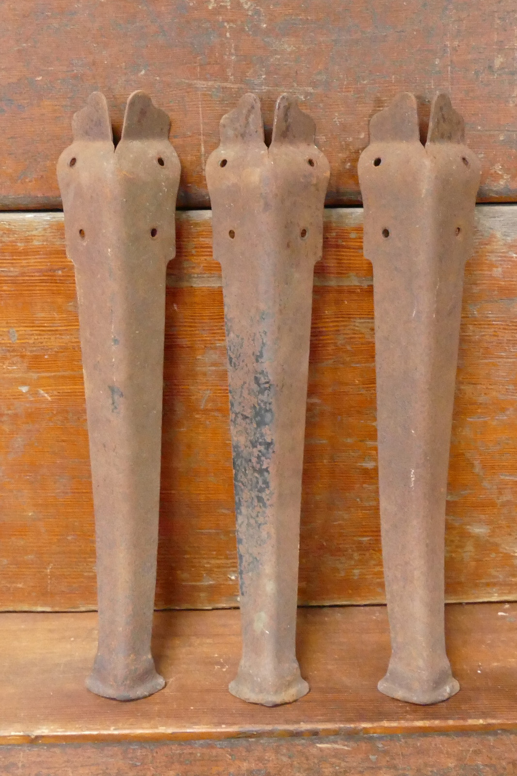 Antique Set Of 3 Cast Iron Coffee Table Legs Wood Stove Rustic Repurposing Decor