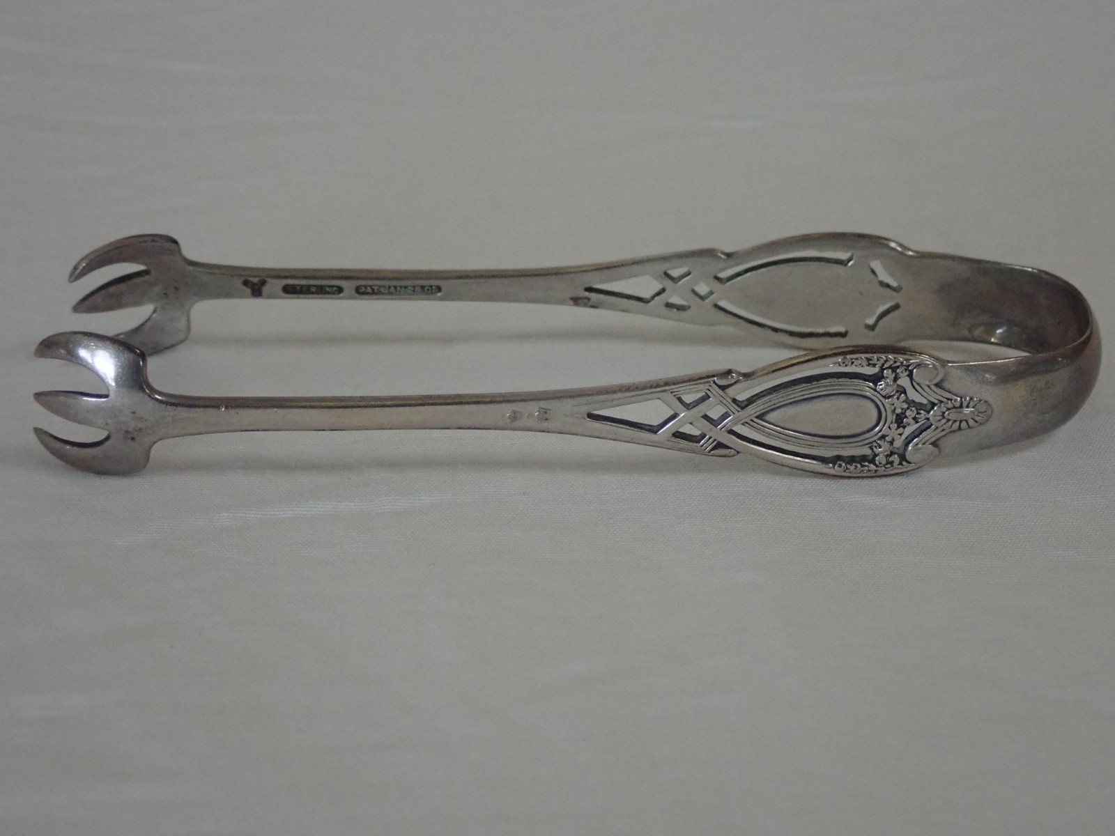 ANTIQUE RLB ROGERS LUNT & BOWLEN STERLING SILVER SUGAR CUBE TONGS MONTICELLO