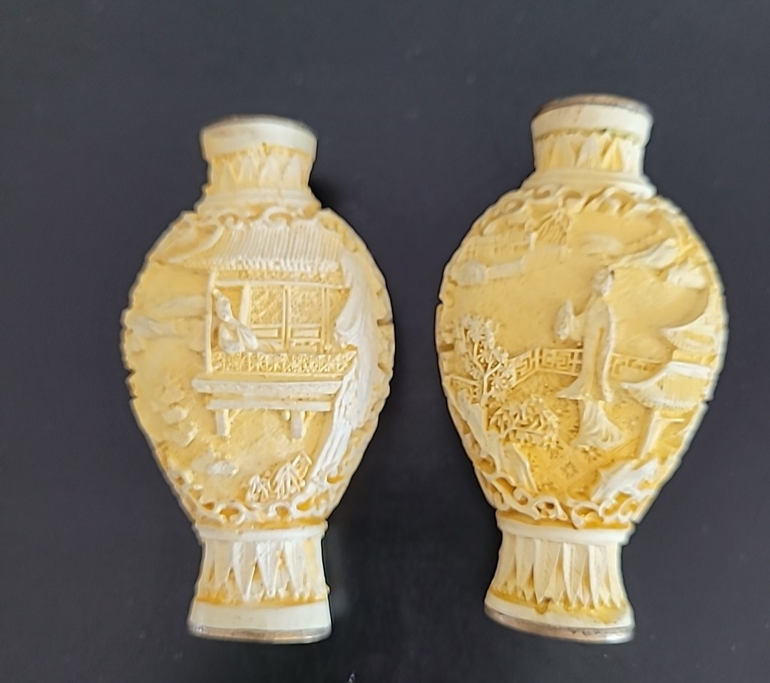 2 Antique Chinese Hand Carved Snuff Bottle Pair