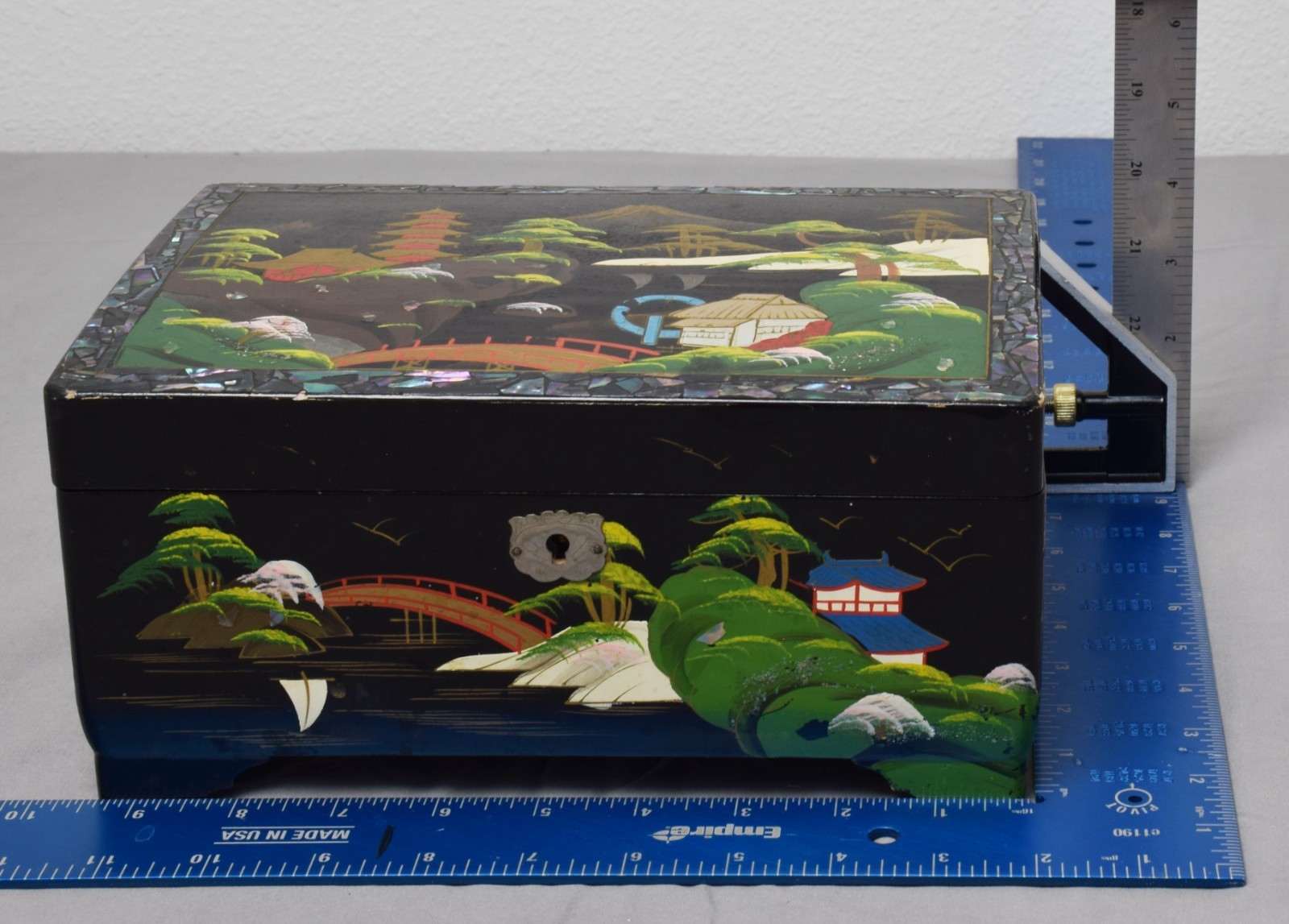 Antique Asian Jewelry Music Box Wood Hand Painted Inlaid Shell Abalone Japan