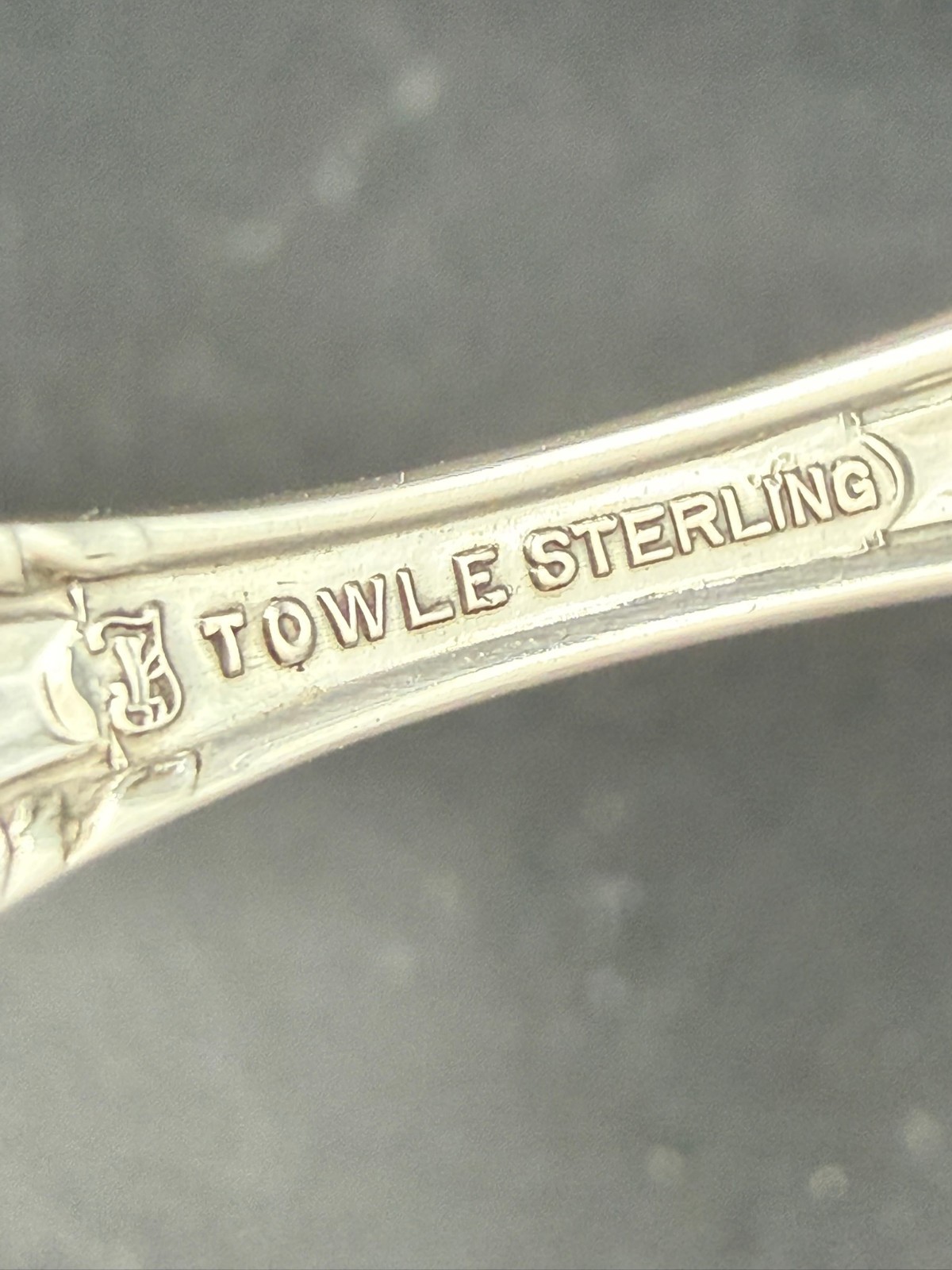 KING RICHARD BY TOWLE STERLING SILVER BABY SPOON 4 3/8 INCHES W/NO MONOGRAM
