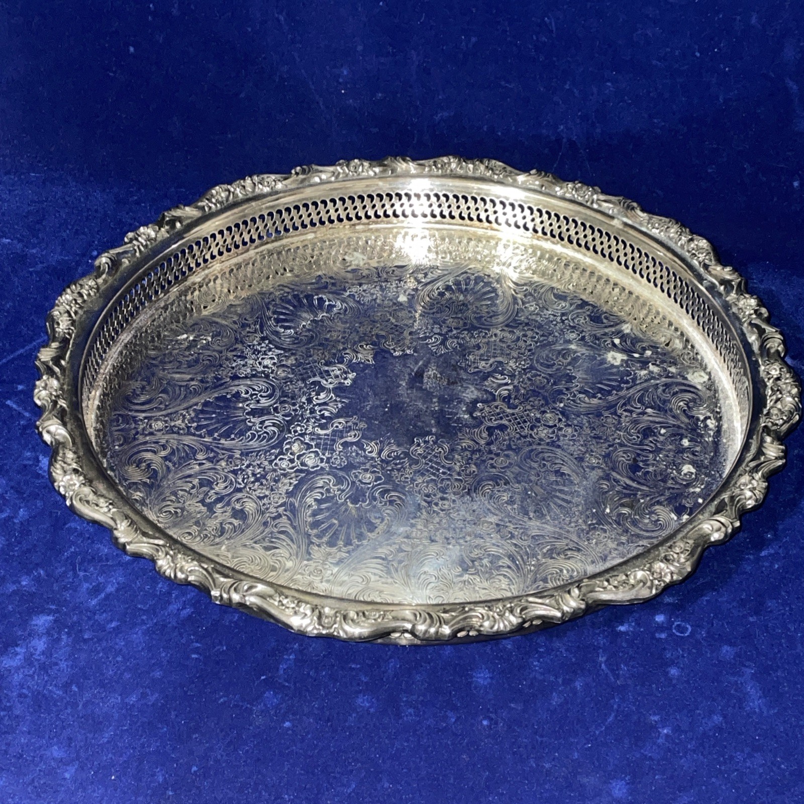 1960-70 Webster Wilcox 15″ Gallery Tray Silver Plate Round Reticulated Etched