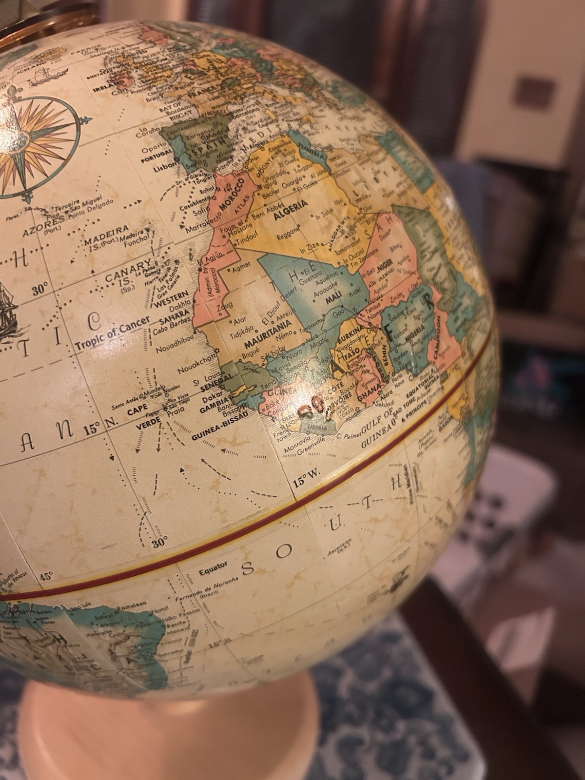 REPLOGLE Raised Globe World Classic Series Made In USA Wood Base 9 in Diameter