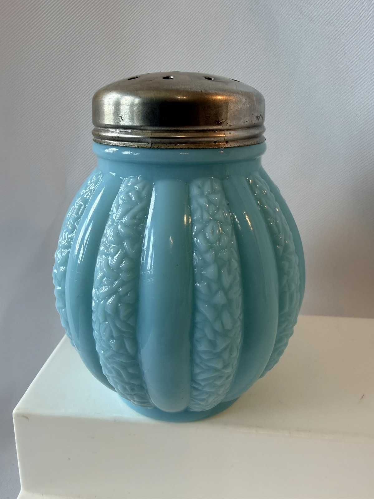 Antique Gillinder Scrolled Rib Blue Milk Glass Sugar Shaker Muffineer 4.25” T