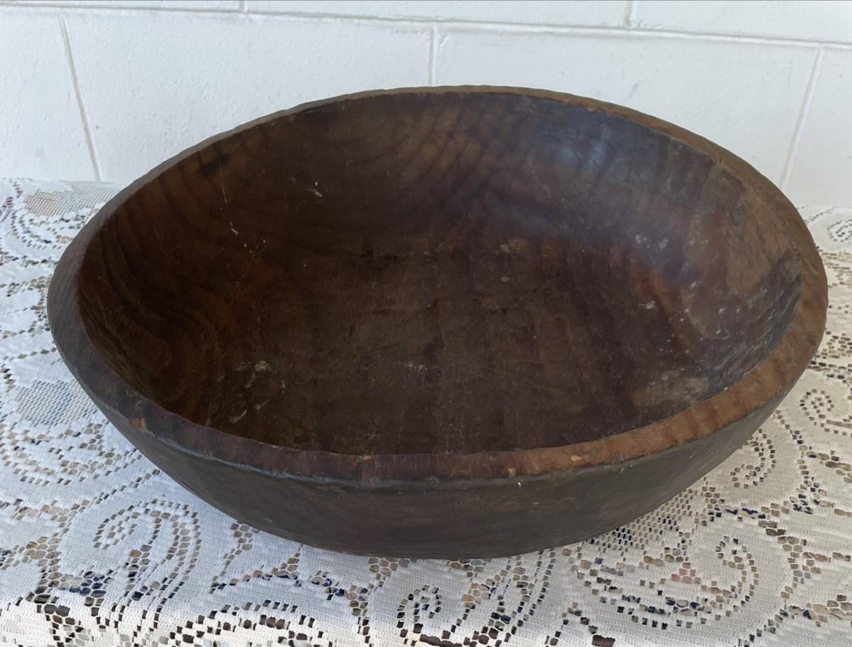 VTG Primitive Wooden Dough Bowl Large Round Hand Turned Rustic Farmhouse 15.5