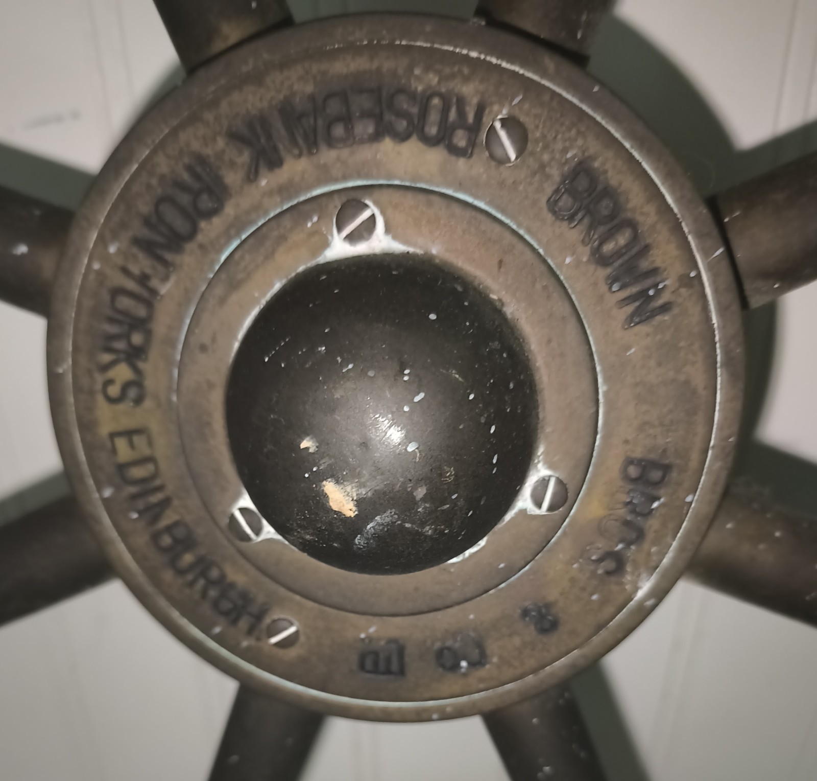 Brown & Bros British Vintage Ship Wheel 19 3/4″ bronze/brass w/ wood handles
